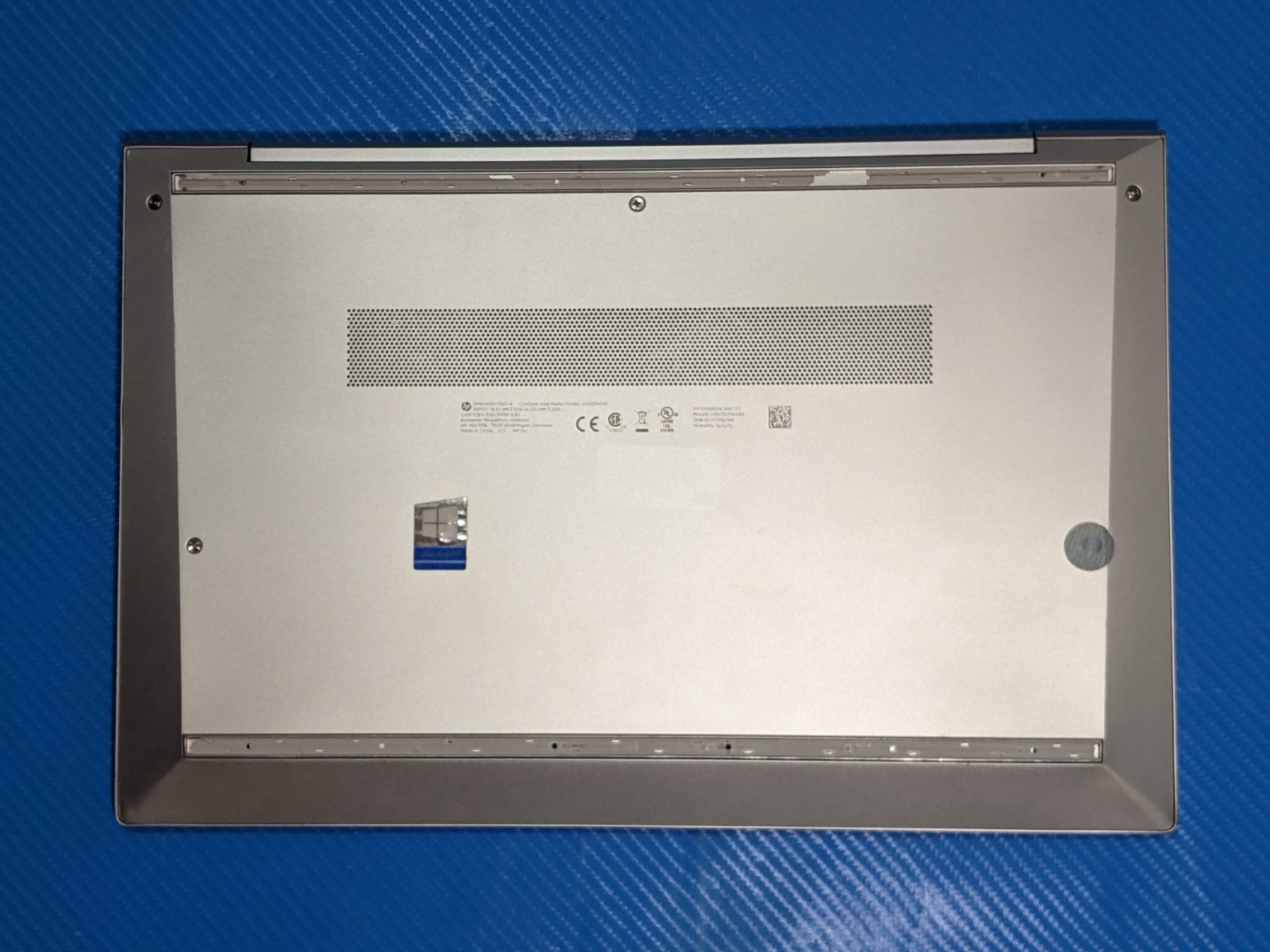 HP EliteBook 840 G7 14″FHD Core i7-10610U vPRO 1.8GHz 8GB 256GB SSD W11P +PowrAd