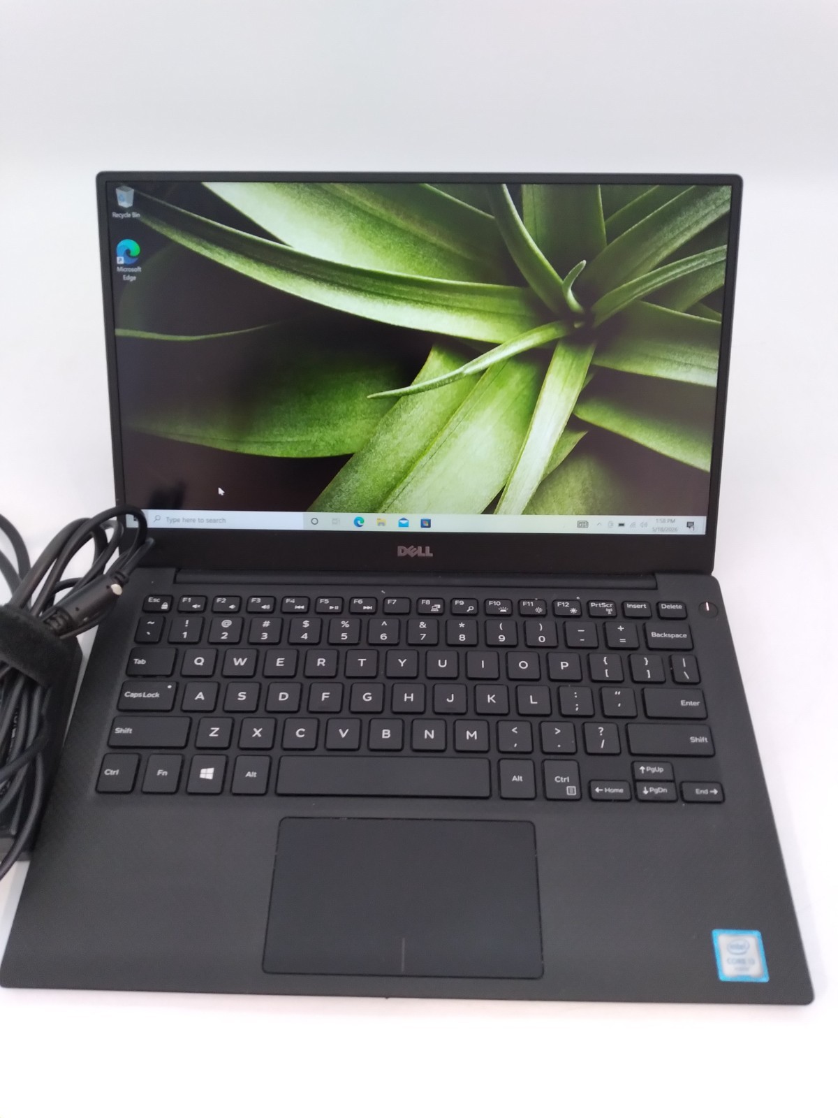 Dell XPS 13 9350, Intel Core i3-6100U @ 2.3GHz, 4GB RAM, 128GB NVMe SSD, W10Home