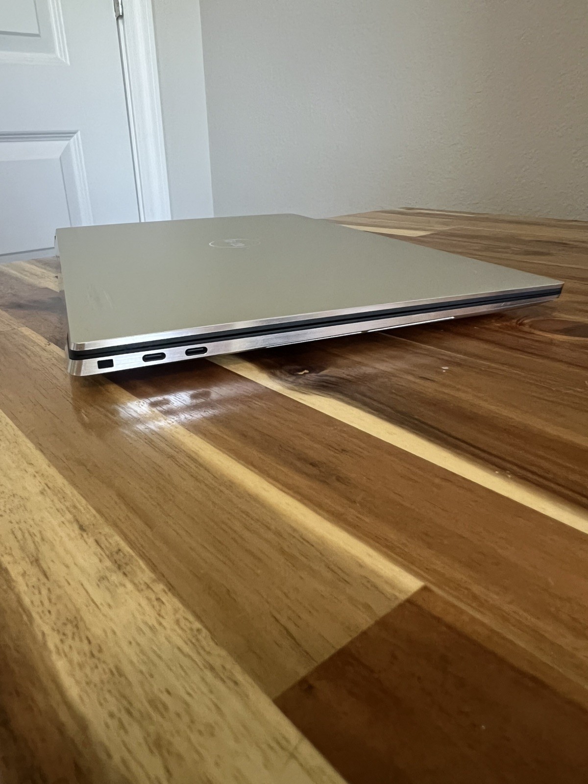 Dell XPS 15 9520 – i7-12700H – 32GB RAM – RTX 3050 – 1TB SSD