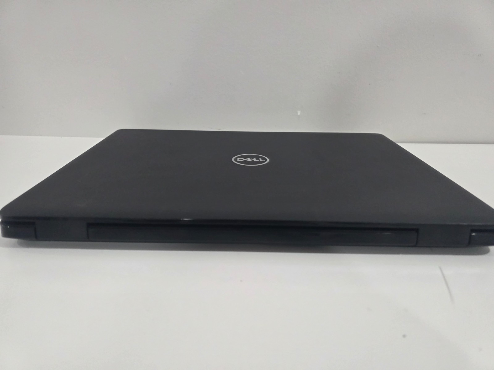Dell Wyse 5470 Celeron 4GB 16GB Linux Mint Webcam Bluetooth
