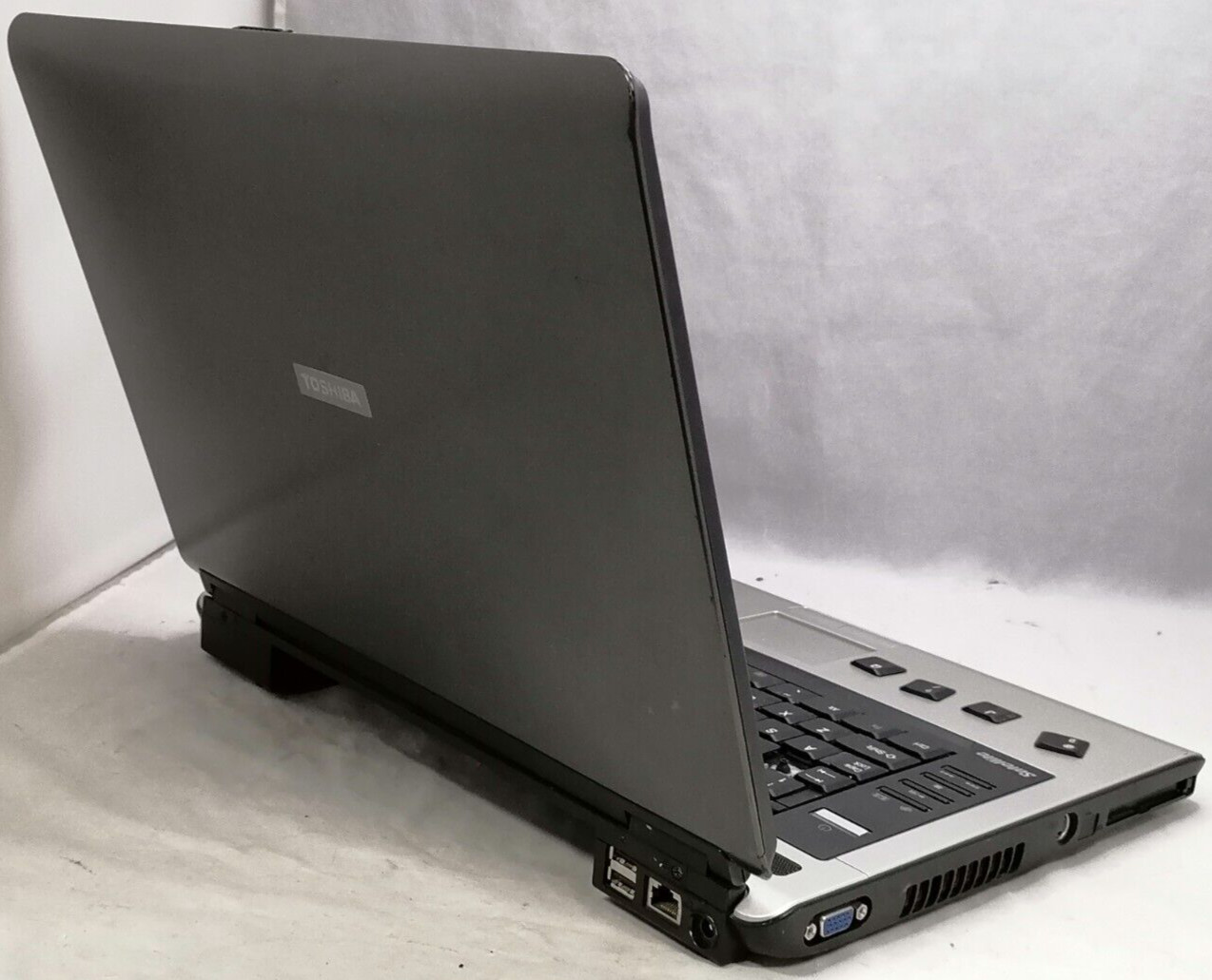 FOR PARTS 15.4″ Toshiba Satellite A105-S2141 (Celeron M 410/1.46 GHz/512 MB RAM)