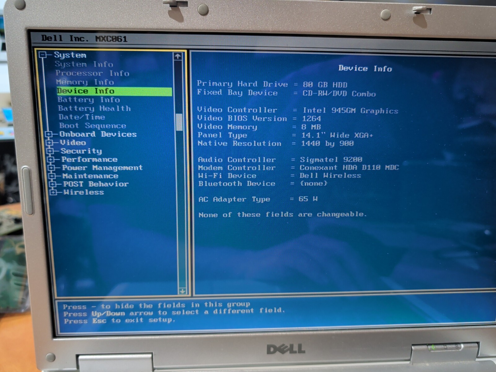Dell Inspiron E1405 2 GB Ram, 80 GB HDD, 1.6 Ghz C2D Windows XP W/Charger