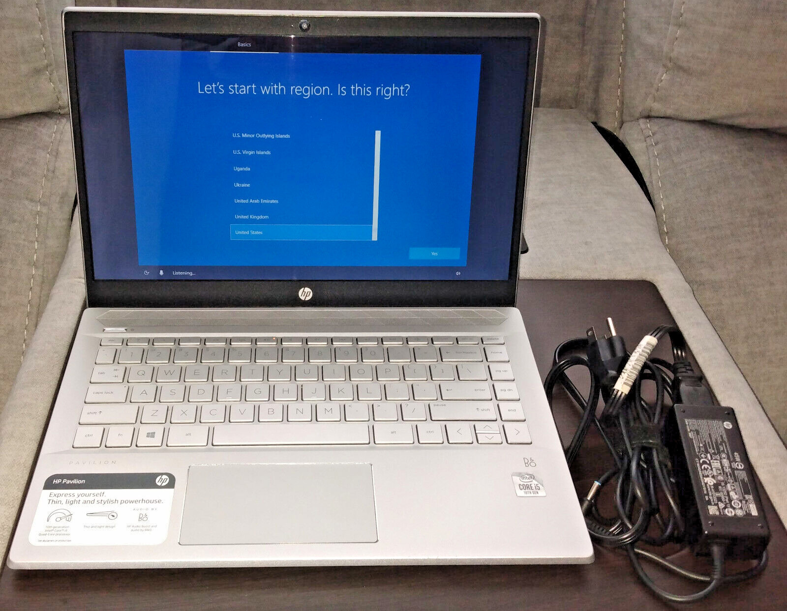 HP Pavilion 14-ce3064st 14” i5-1035G1, 8GB, 480GB SSD Windows 11 Home + Charger