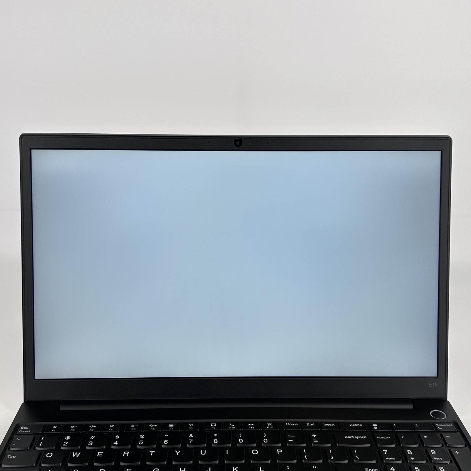 Lenovo ThinkPad E15 Gen 2 15 FHD TOUCH i7-1165G7 2.80GHz 16GB 1TB WHITE SPOTS