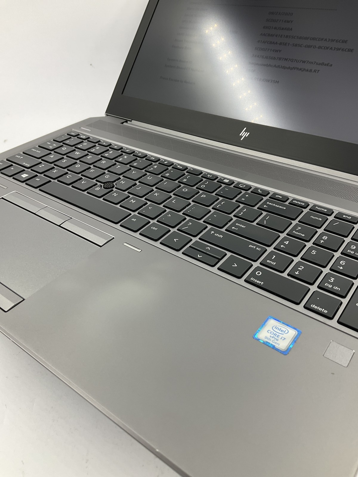 HP Zbook 15 G6 15.6″ Core i7-9850H 512GB 32GB B Win 11 Pro T1000