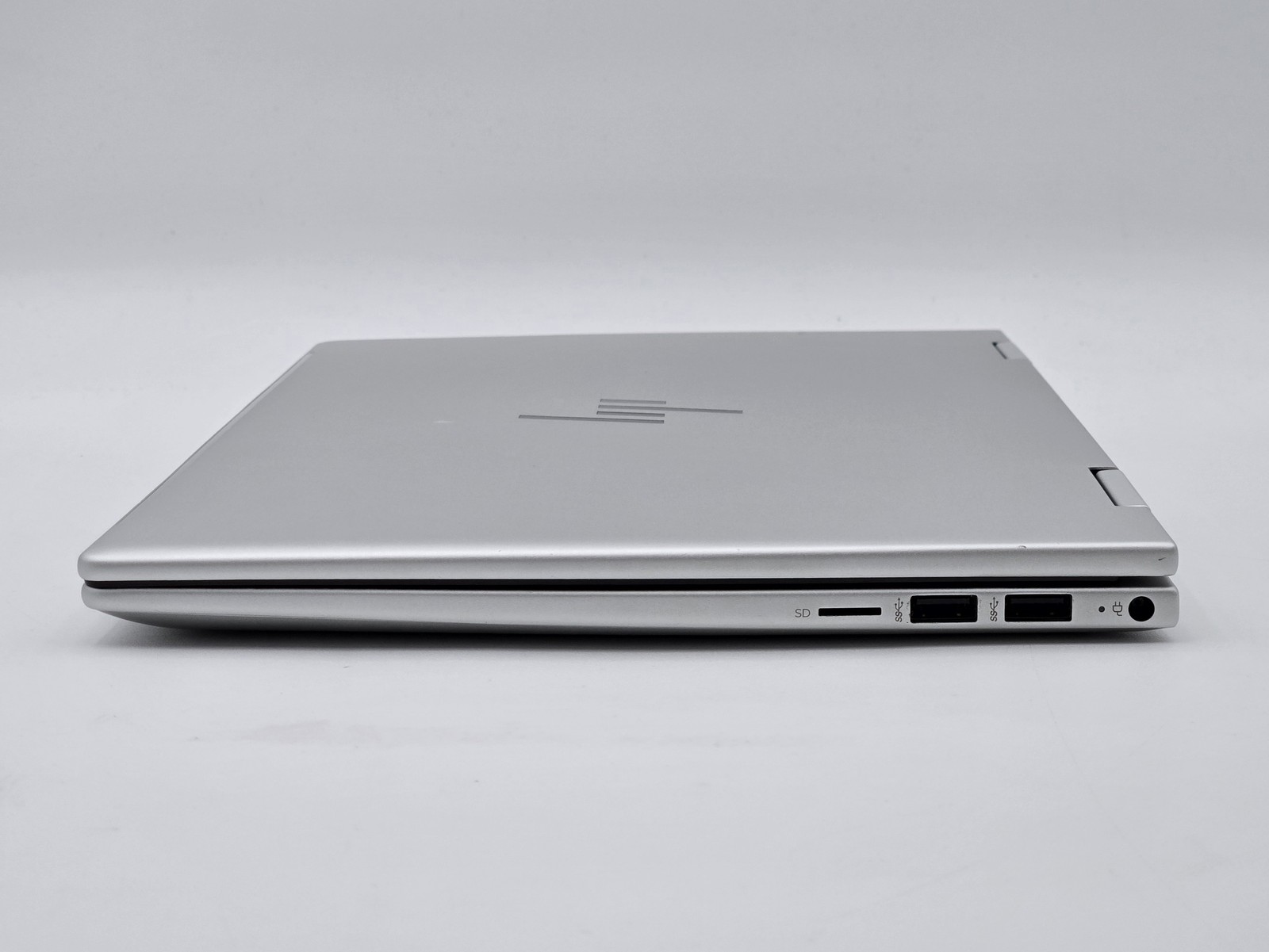 HP Envy x360 14-es1013dx 2-in-1 14″ FHD Touch 5 120U 512GB SSD 8GB W11 FPR