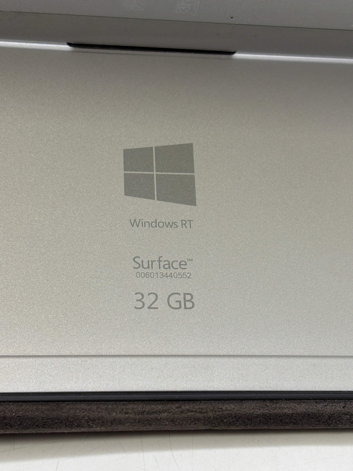 Microsoft Surface 2 1572 Windows RT 32GB 10.6″ Silver – NO OS