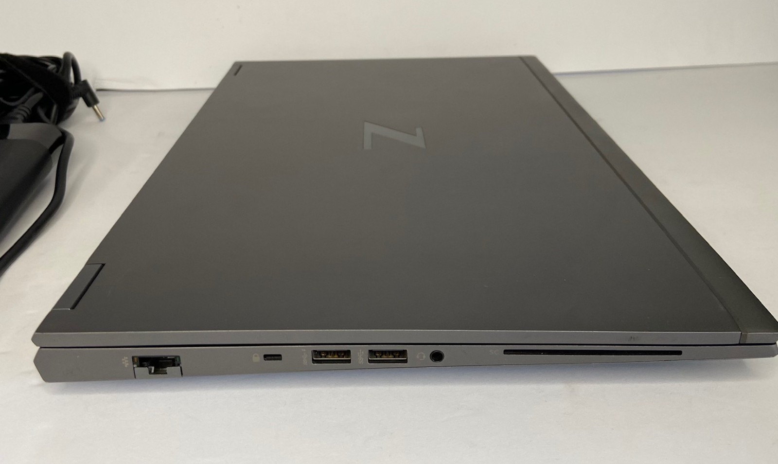 HP ZBook Fury G8 i7-11850H 2.5GHz 16GB 256GB – Nvidia T1200 – Windows 11 -READ!
