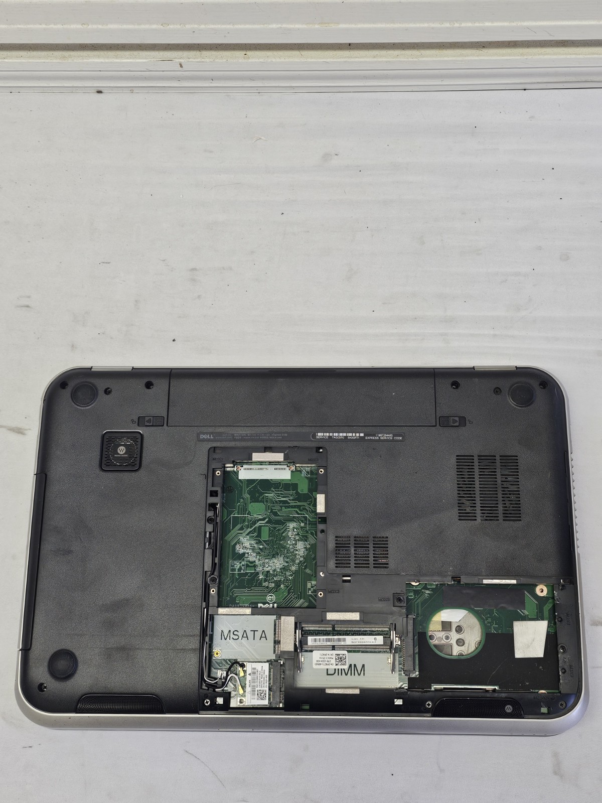 Dell Inspiron 5720 Laptop – Intel i5-3210M – NO RAM/HDD/OS – Parts – Read Desc.