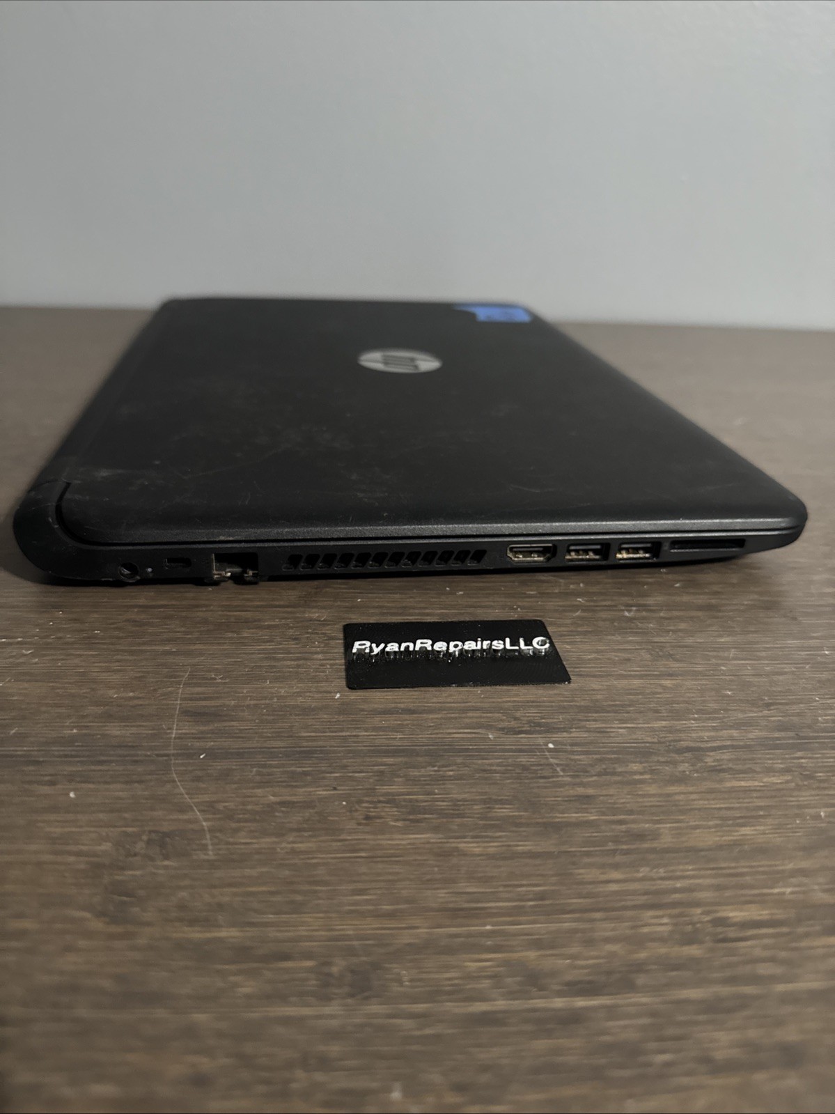 HP 15 TPN-Q130 4GB RAM Linux NO POWER CABLE