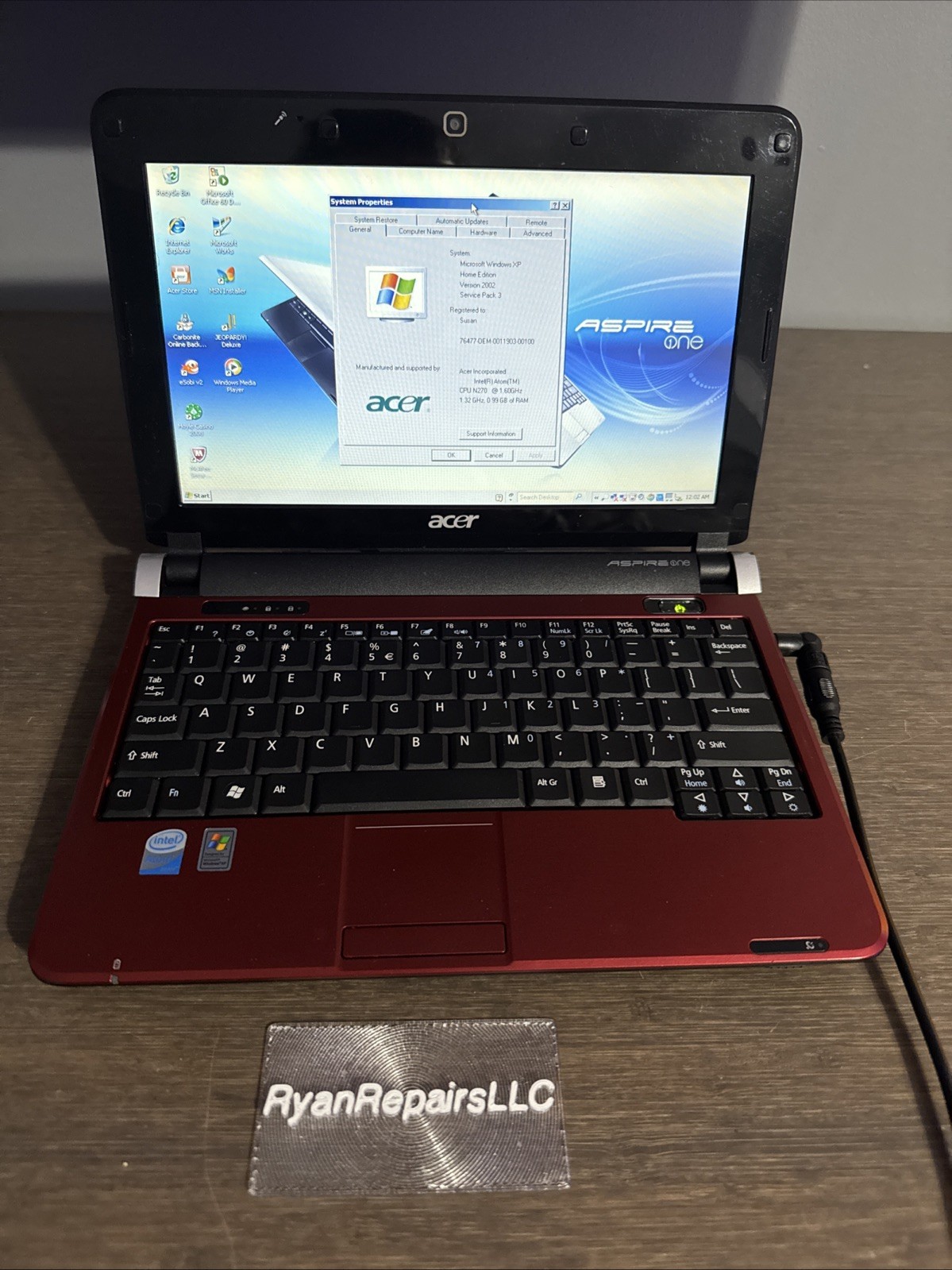 Acer Aspire One KAV10 Intel 1GB RAM 160GB Vintage Laptop Win XP