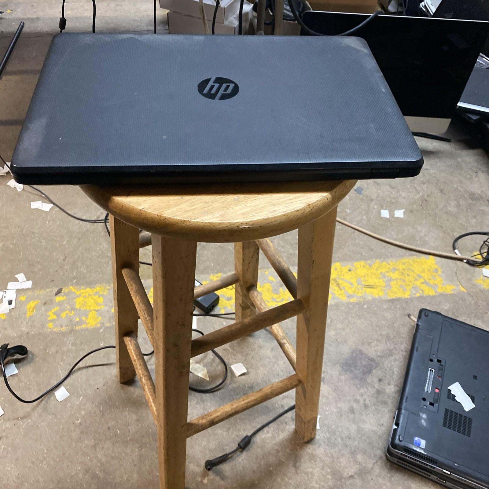 HP 15-bs015dx i5-7200u 2.5GHz, 8GB Ram, 256GB SSD, Windows 10 Touchscreen