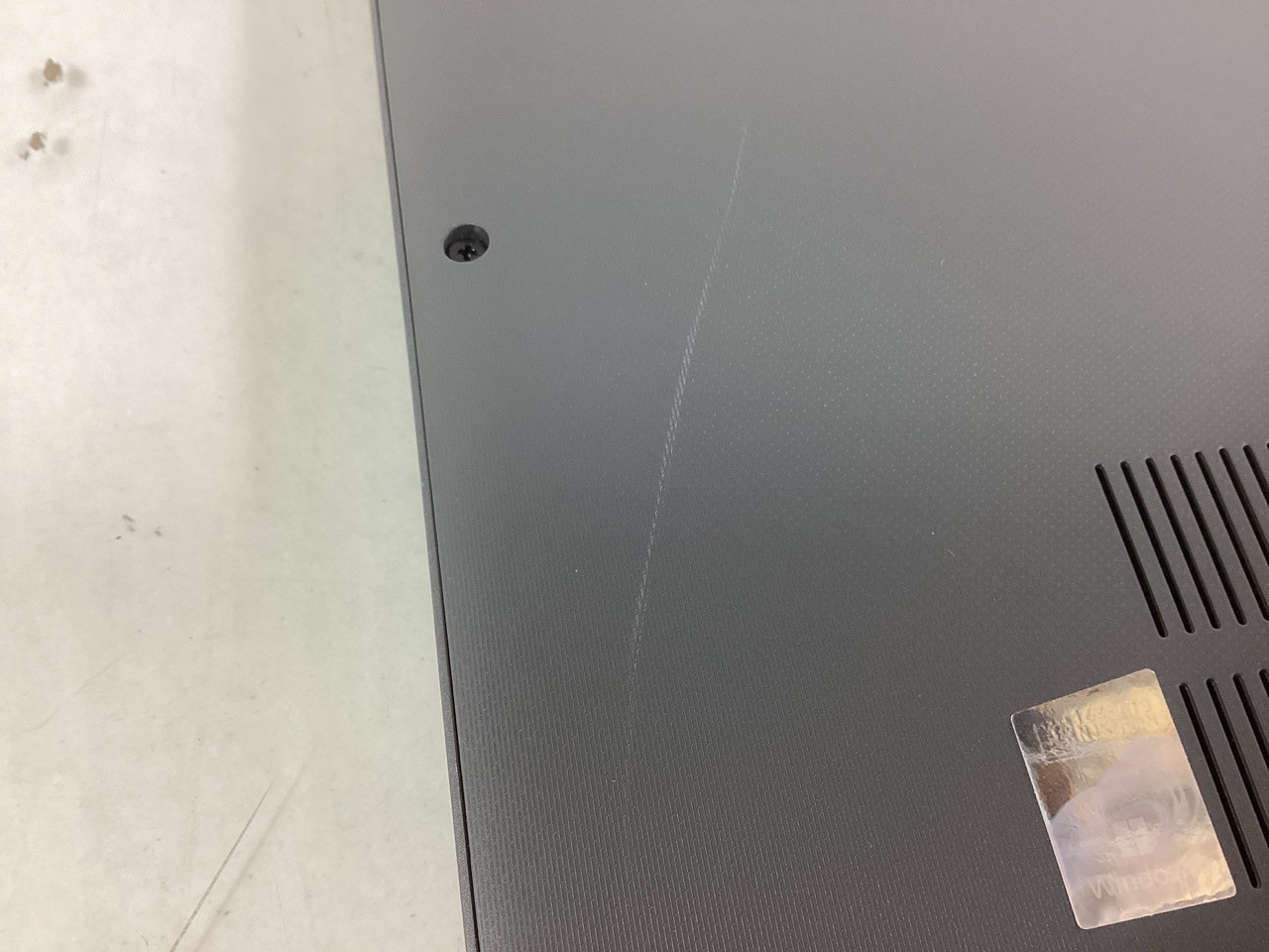 Dell Latitude 3550 15.6″ FHD i5-1335U 16GB 512GB SSD WiFi 6E W11P – (F51GH)