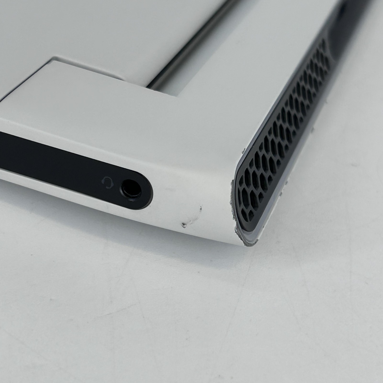Dell Alienware X15 R2 165Hz FHD 2.3GHz i7-12700H 16GB 1TB RTX 3070 Ti FRAME GAP