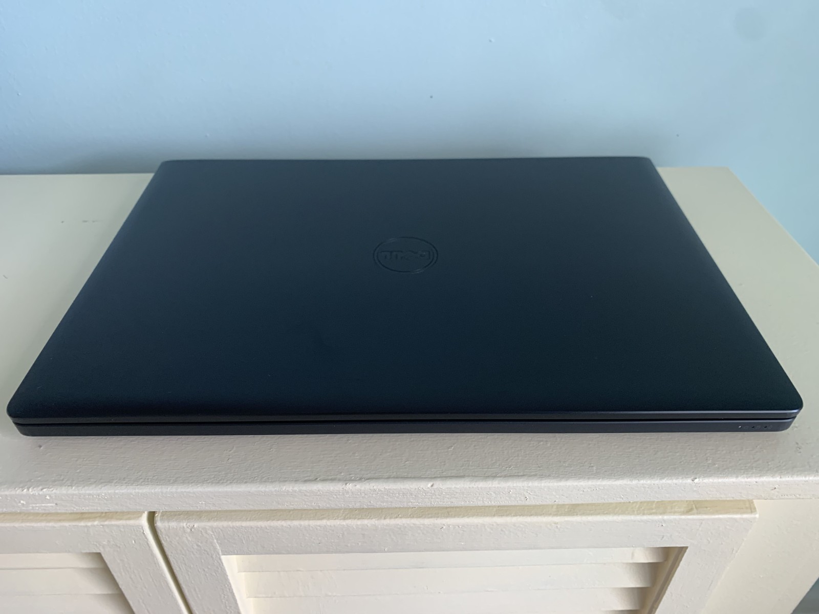 Dell Latitude 3560 laptop 8gb RAM 298gb HDD Windows 10 Pro 15.6” screen