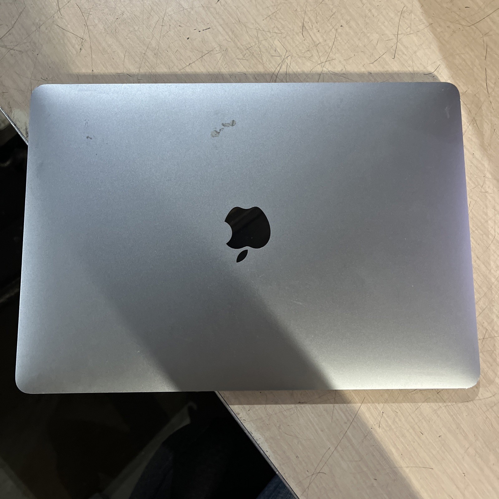 APPLE MACBOOK AIR 13″ SCISSOR, 2020 CORE I3-1000NG4 1.1GHZ 8GB RAM 256SSD