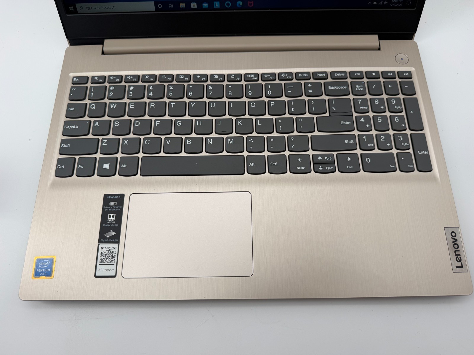 Lenovo Ideapad 3 15IML05 15.6″ Pentium Gold 6405U 2.4GHz 4GB RAM 1TB HDD