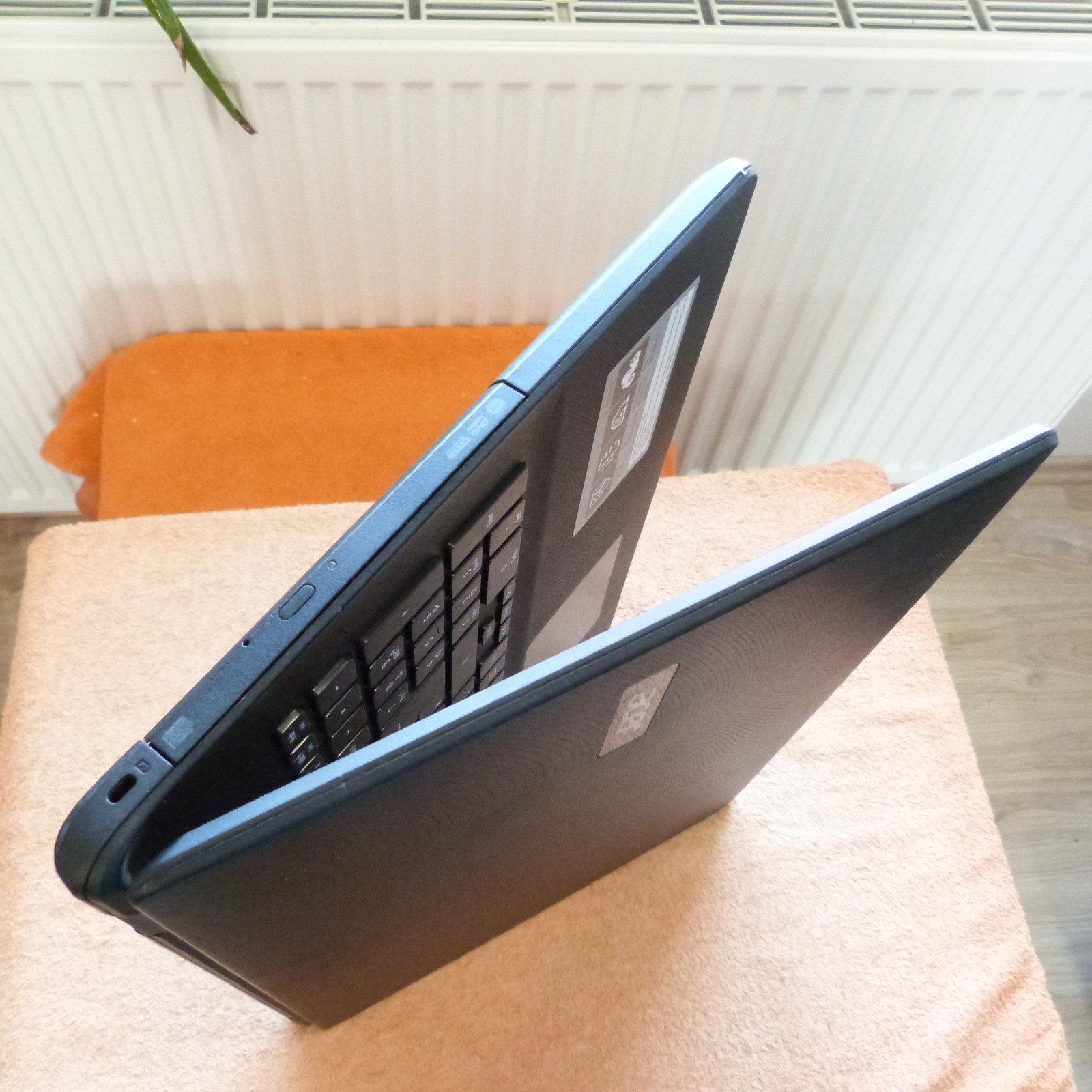 Acer ES1 731 UltraBook 17 inch HDPLUS l SSD Windows 10 l QUAD CORE HDMI USB3 XXL