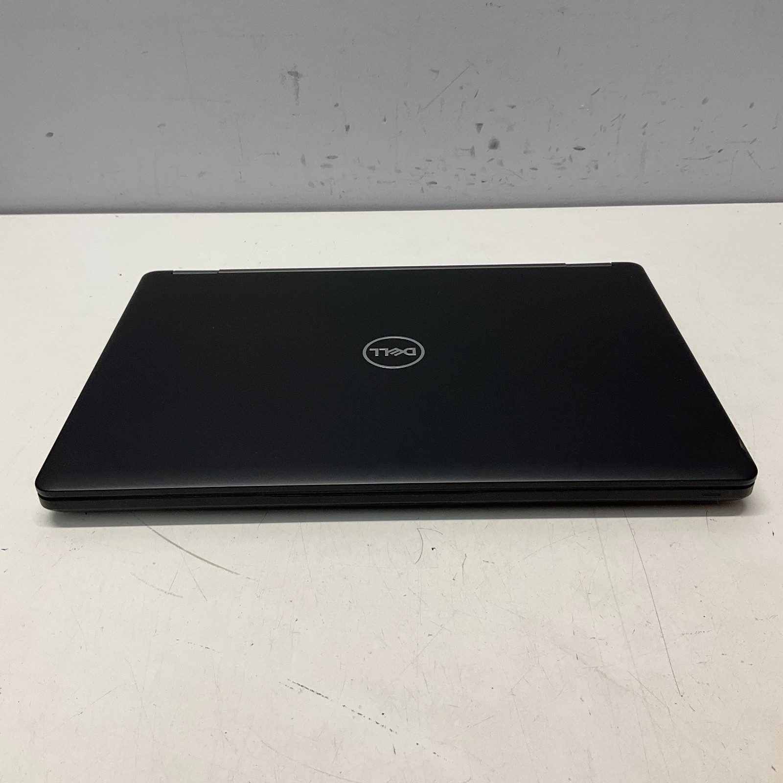 Dell Latitude 5490 Intel Core i5-7300U 2.60GHz 8GB 256GB Windows 10 Pro Laptop
