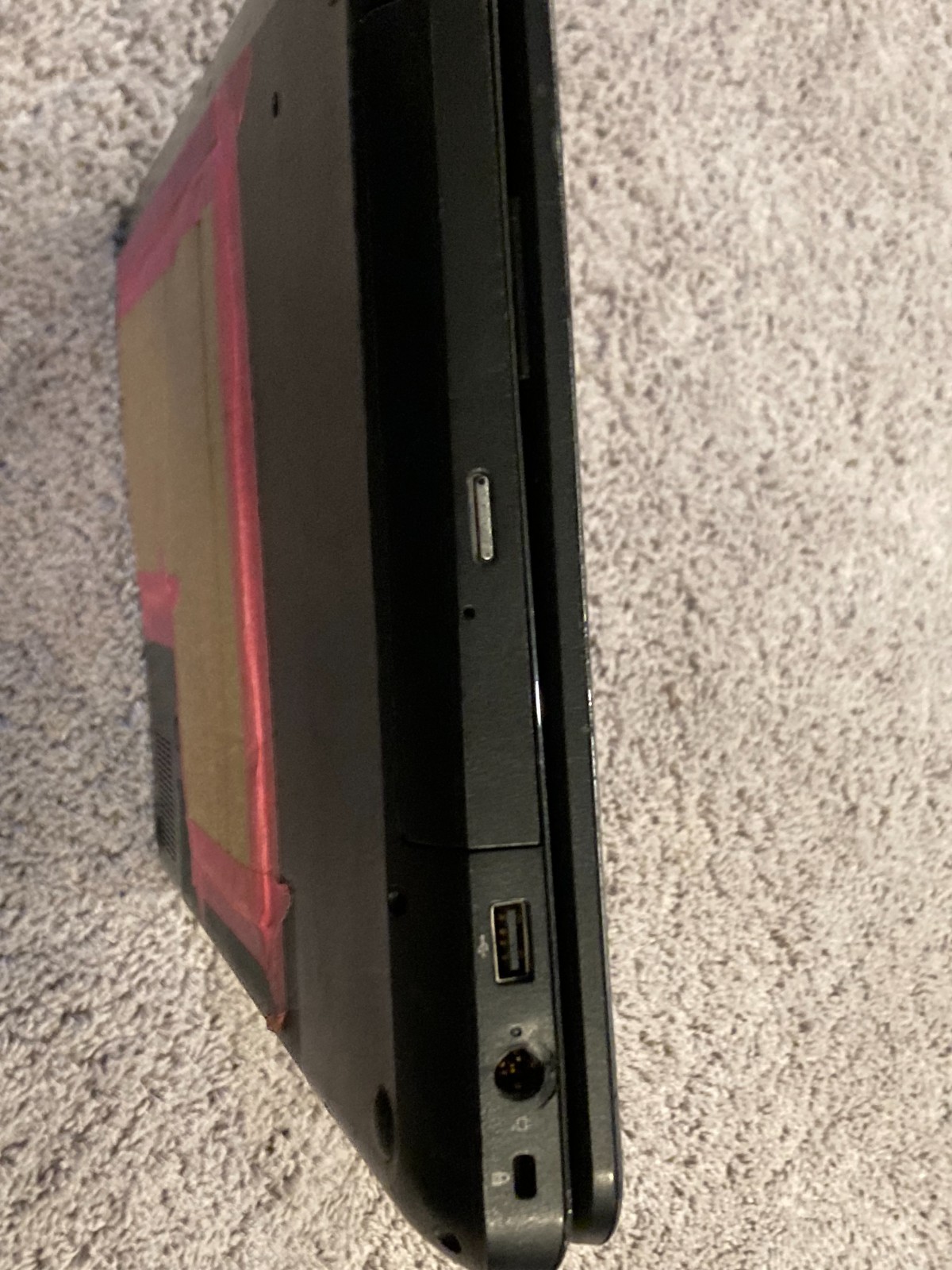 HP Pavilion G7 Notebook 250GB HDD/AMD A4/12GB RAM/Fedora