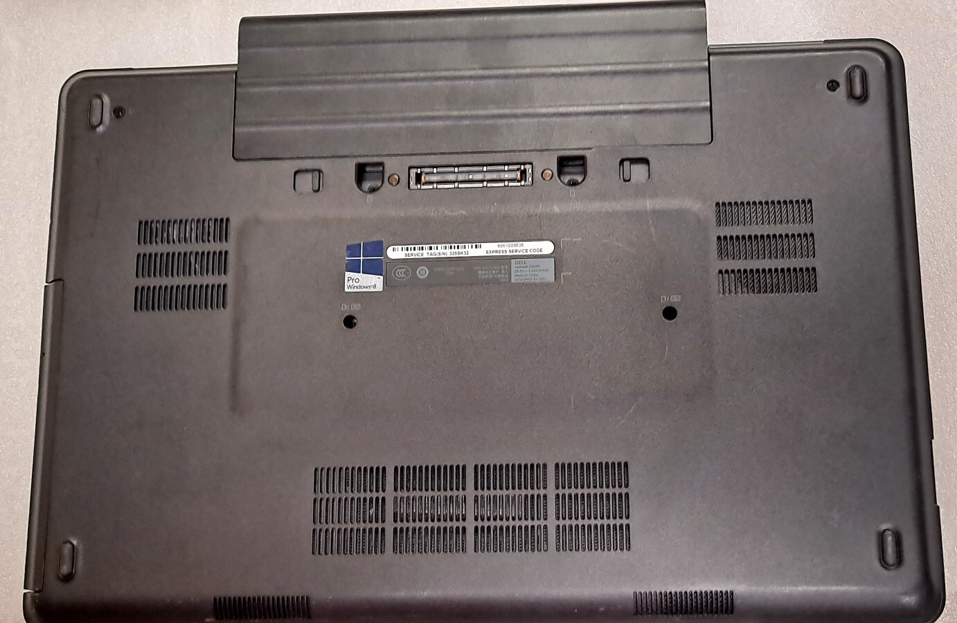 Dell Latitude E5540 15.6″ Laptop i7-4600U 2.10GHz 8GB RAM 256gb SSD PARTS ONLY