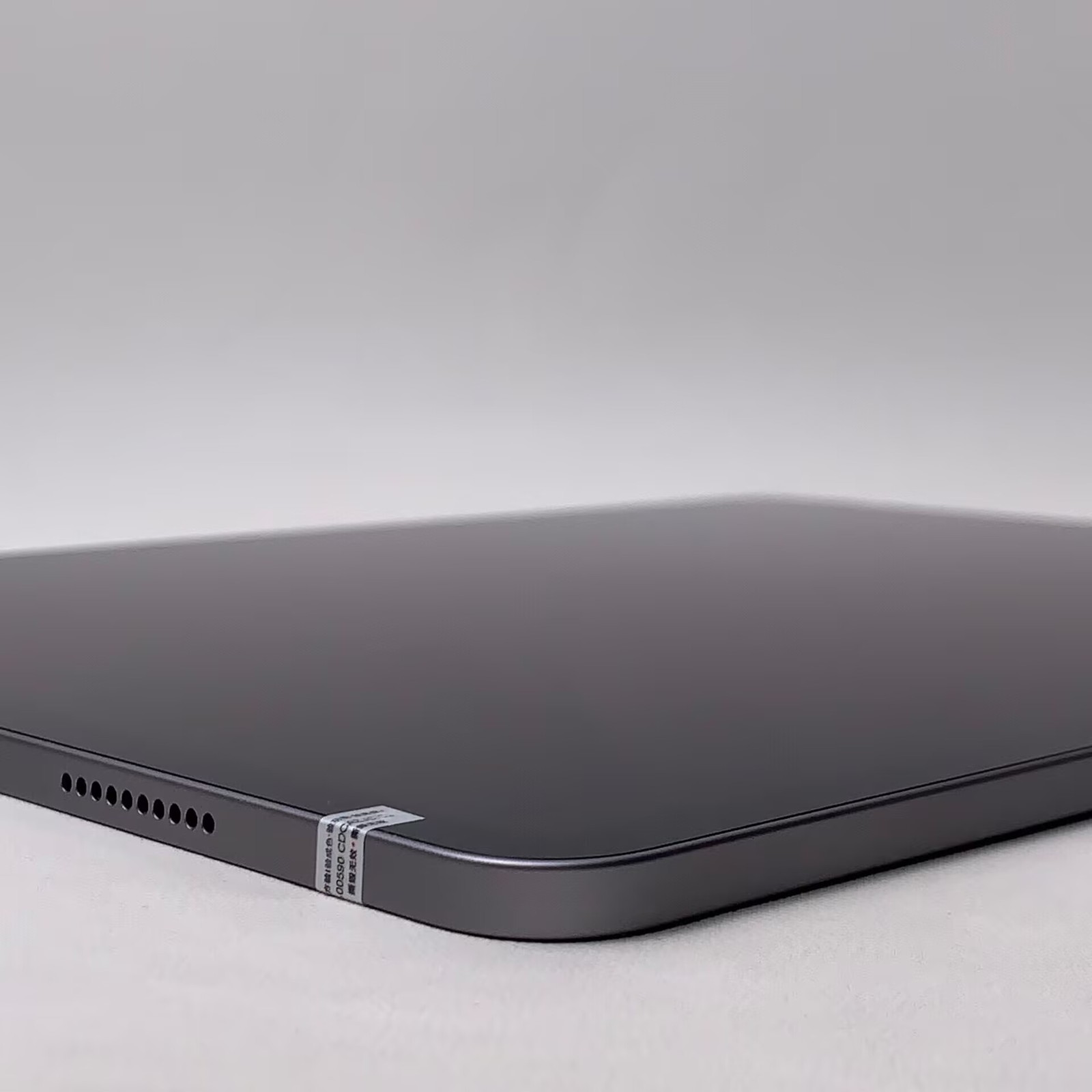 Apple iPad Pro 12.9 (2022) 12.9″ WI-FI 128GB 256GB 512GB 1T iPadOS 16.1 10758mAh