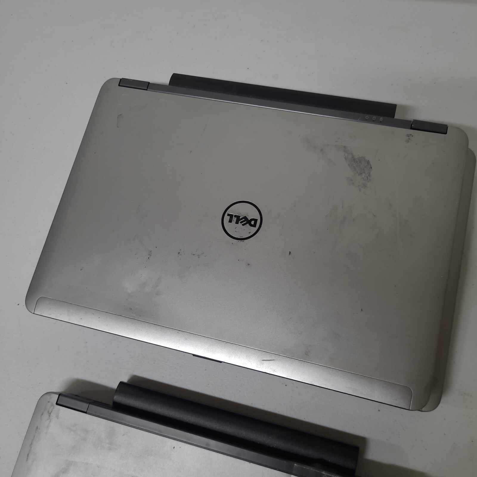 Dell Latitude Laptops E6440 14″ NO OS NO HDD READ AS IS CRACKED SCREENS
