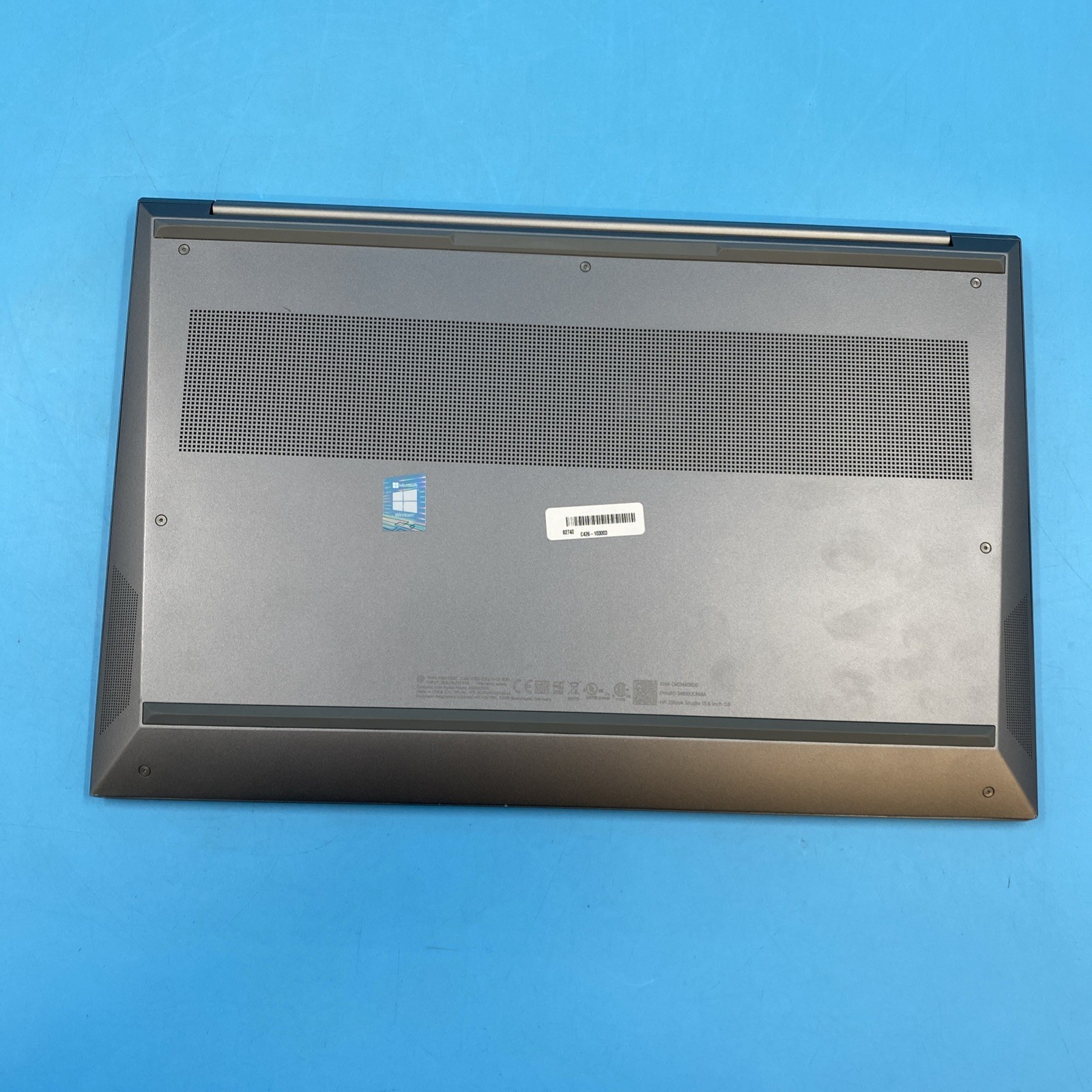HP ZBook Studio G8 | i7-11850H | 32GB RAM | NO DRIVE | NO OS | 65% BATT