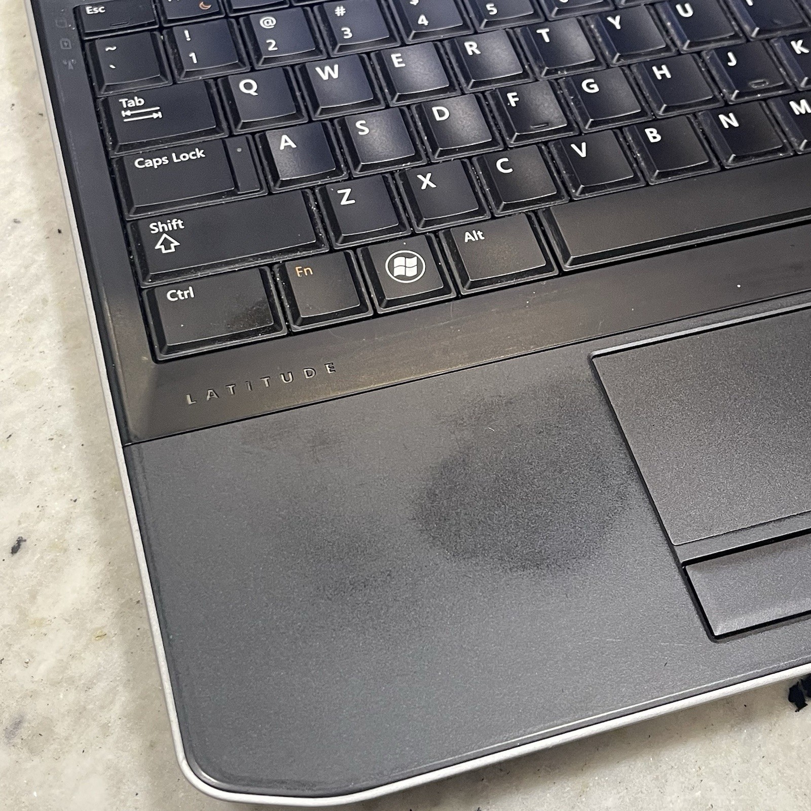 Dell Latitude E5520 i3-2350M CPU@2.30GHz No RAM No HDD/SSD NoOS Tested To Bios