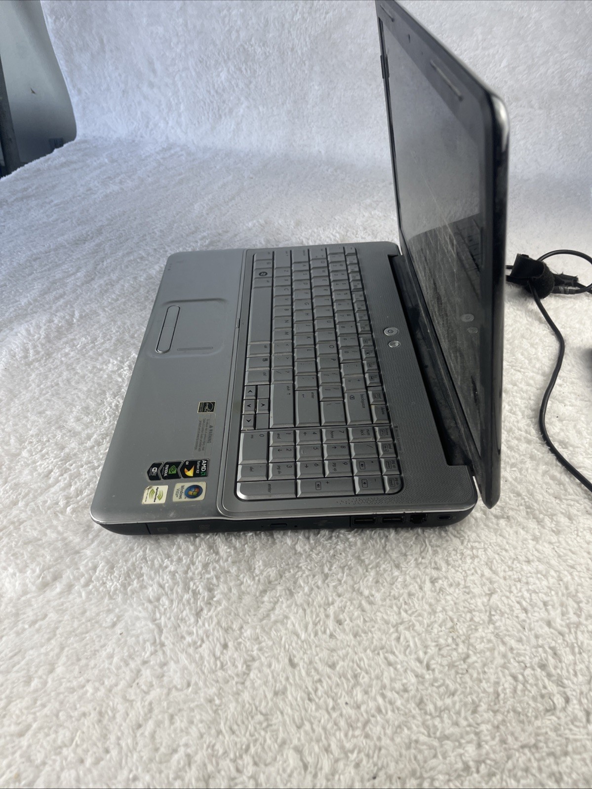 HP G60 Intel Pentium T4200 2.00GHz 3GB RAM No HDD