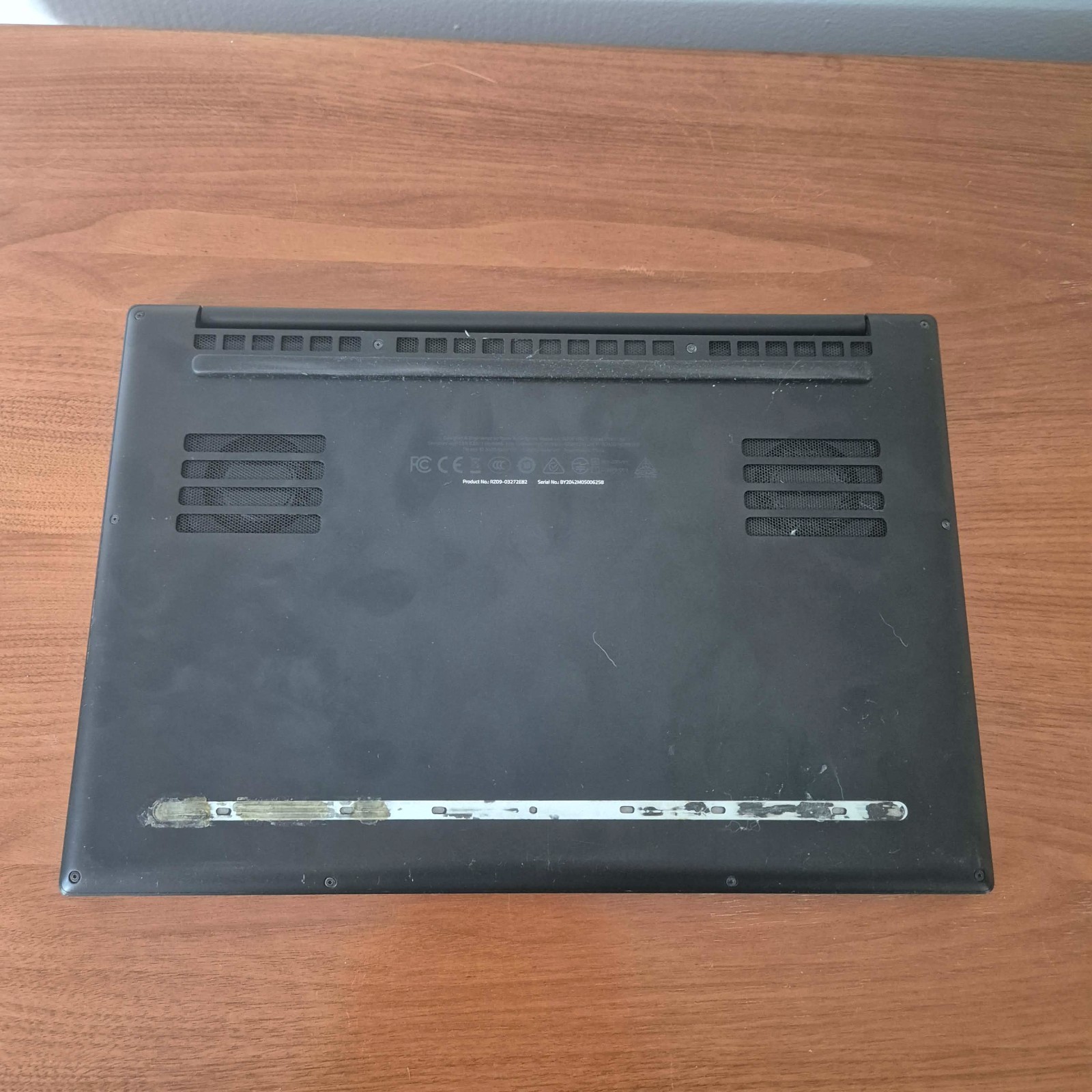 Razer Blade Stealth 13: “13.3”, i7-1165G7, 16GB RAM, 120HZ, NVIDIA GTX 1650 Ti
