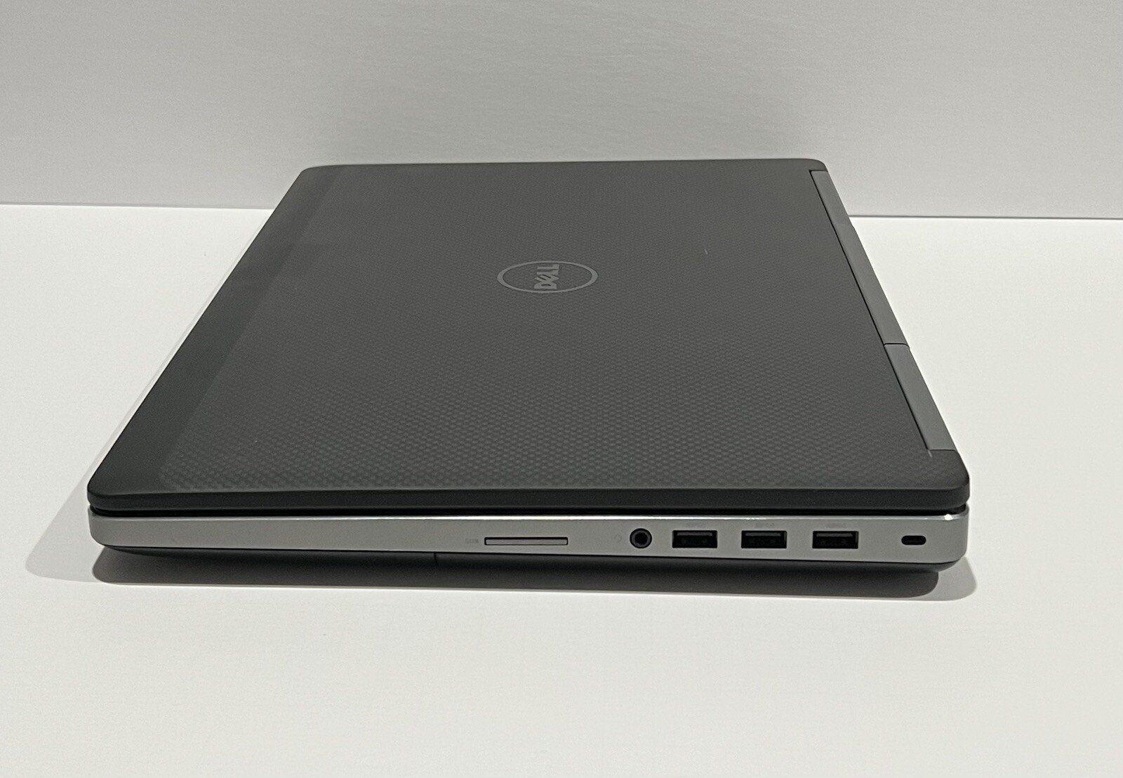 Dell Precision 7510 i5-6300HQ @2.30GHz 8GB Memory-No Hdd