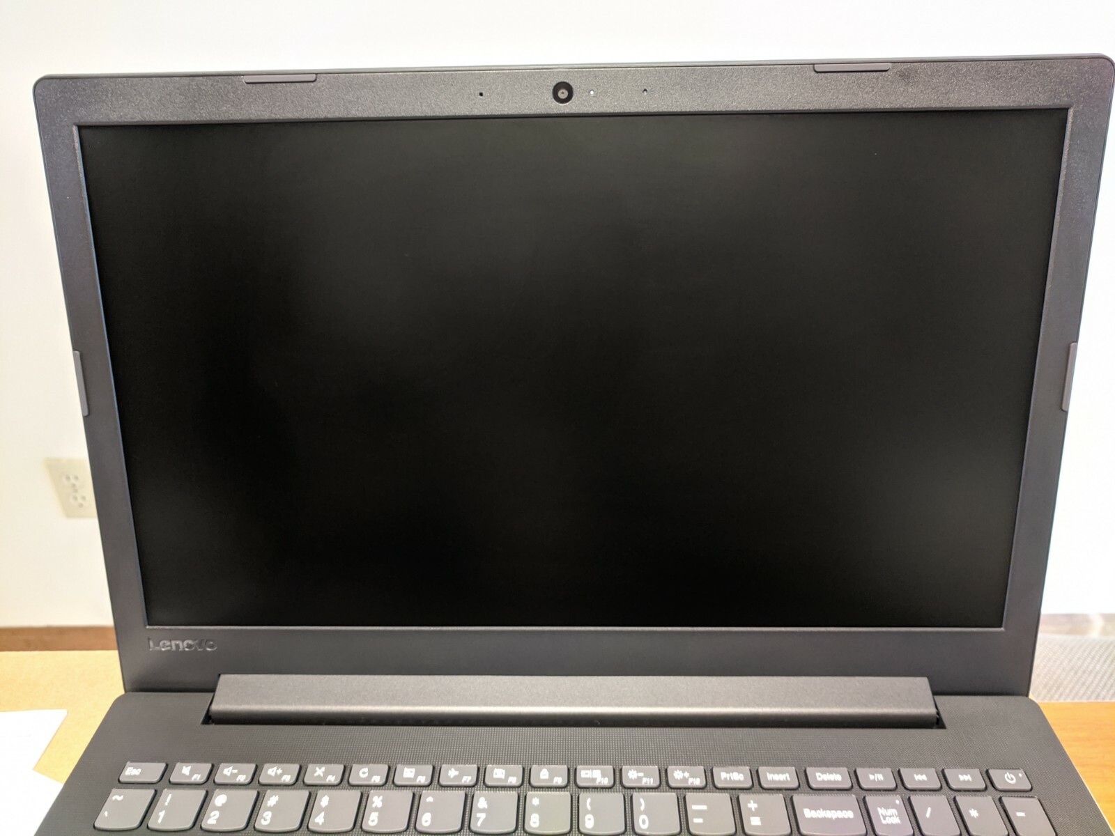 Lenovo Ideapad 130-15AST 15.6″ Laptop AMD A6-9225 4GB 500GB HDD Windows 10 home
