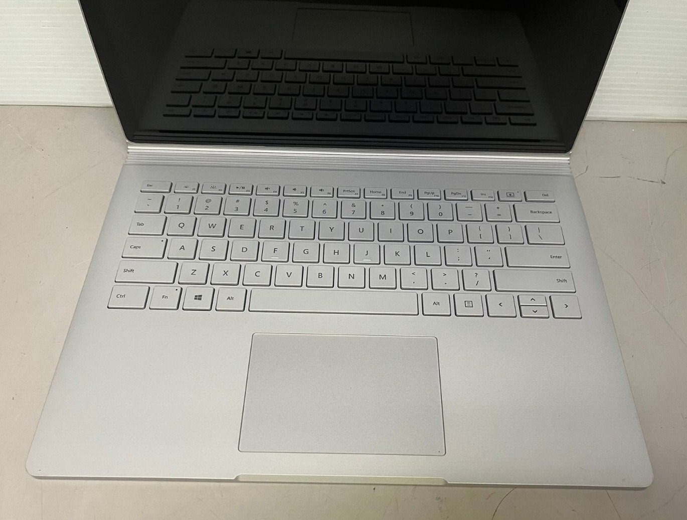 Microsoft Surface Book 1703 13.5″ i5-6300U 2.4GHz 8GB/128GB Webcam Laptop + AC