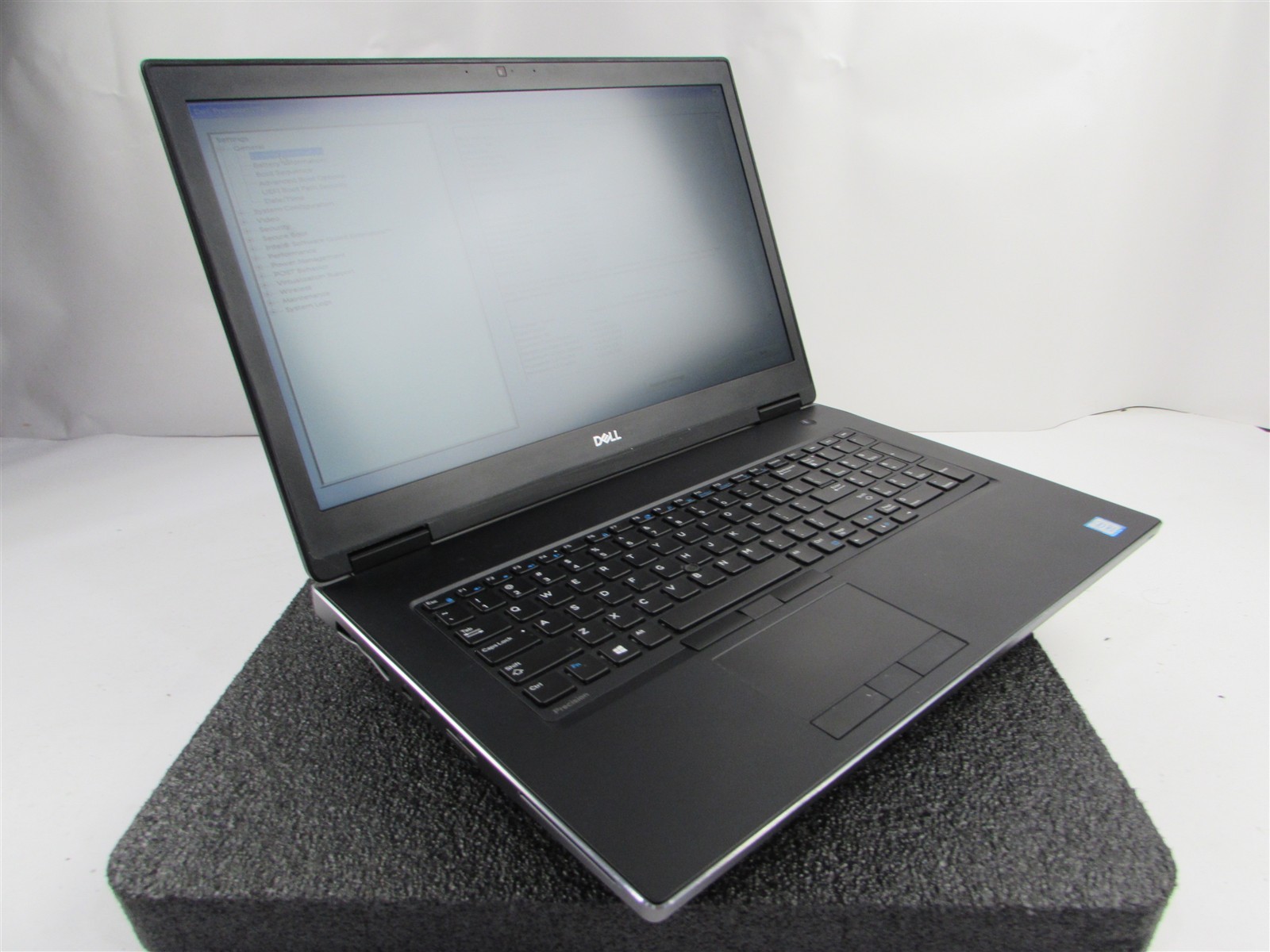 DELL PRECISION 7730 CORE I7-8750H NO SSD 128GB RAM NVIDIA QUADRO P3200 NO O.S