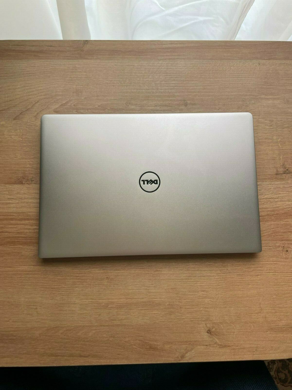 Dell XPS 13 9350 Signature Edition with Touch Excellent Used Condition