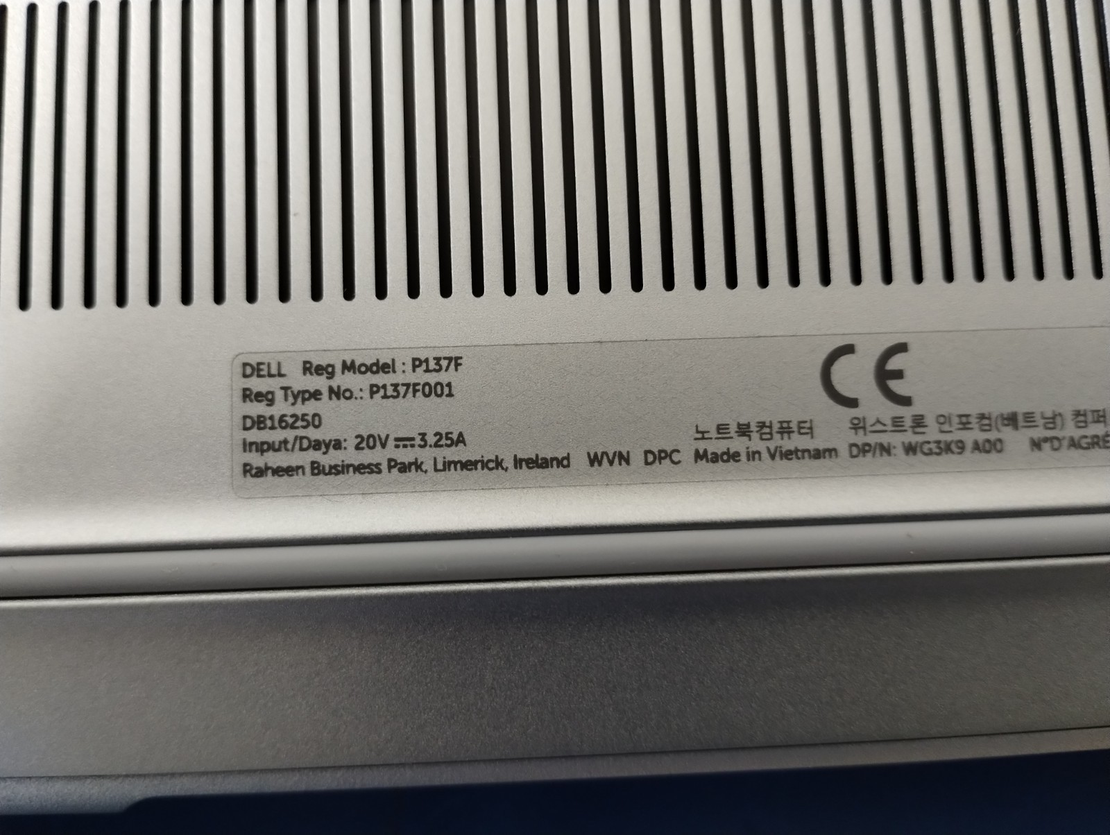 DELL 16 DB16250 VPVXG, Intel Core Ultra 9 288V, 3.30 GHz, 32 GB RAM, 1 TB NVMe