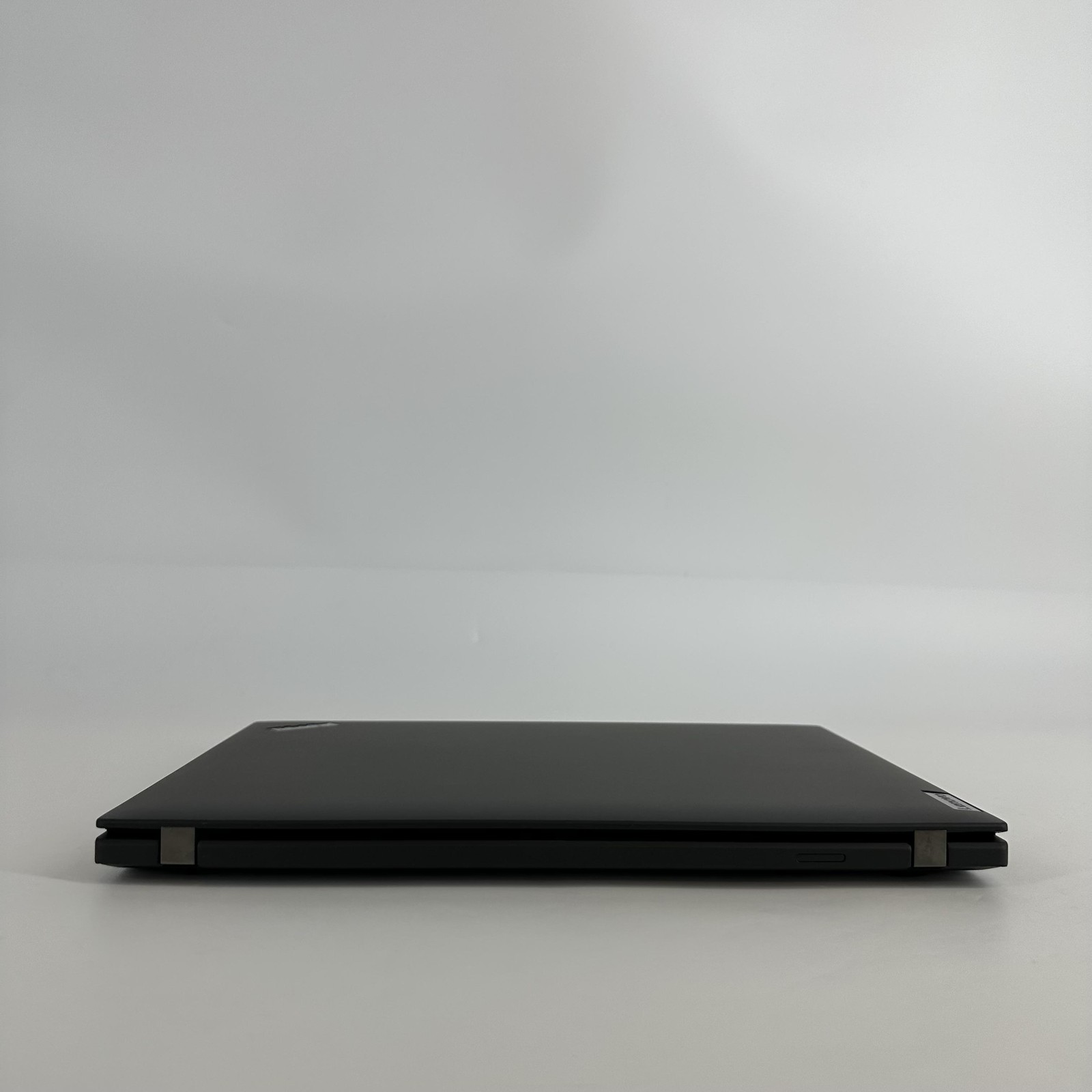 Lenovo ThinkPad P14s Gen 3 FHD+ 2.1 GHz i7-1260P 32GB 512GB SSD T550 Very Good