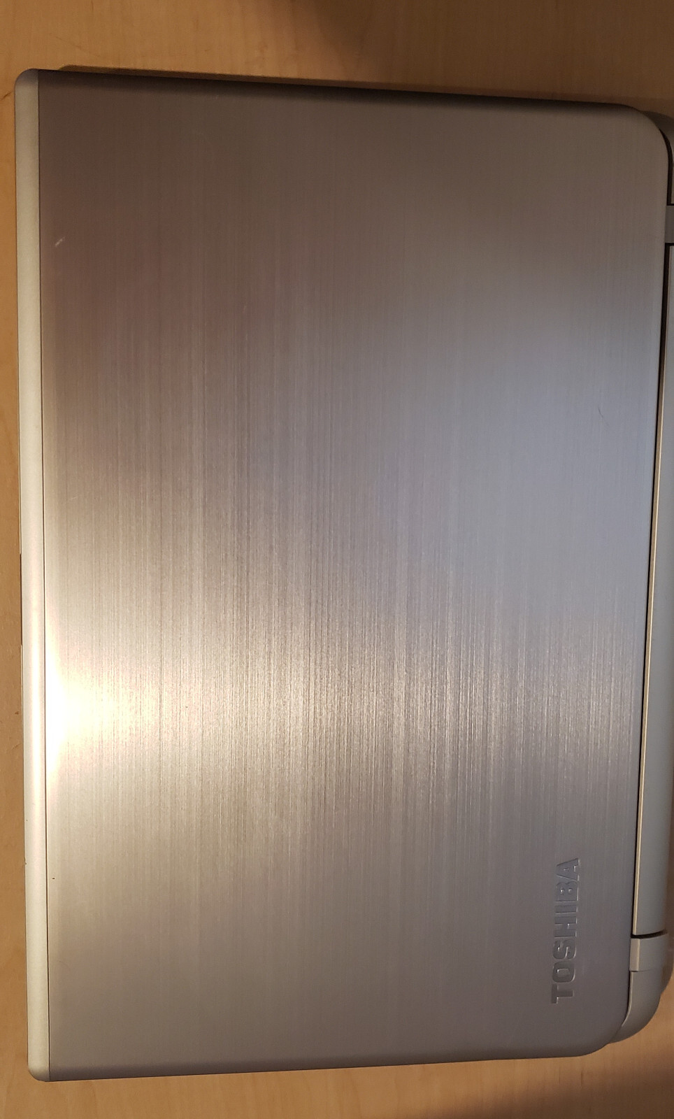 Toshiba Satellite S55-B5280, 15.6″, i7-4510u, 12GB, no HDD, READ