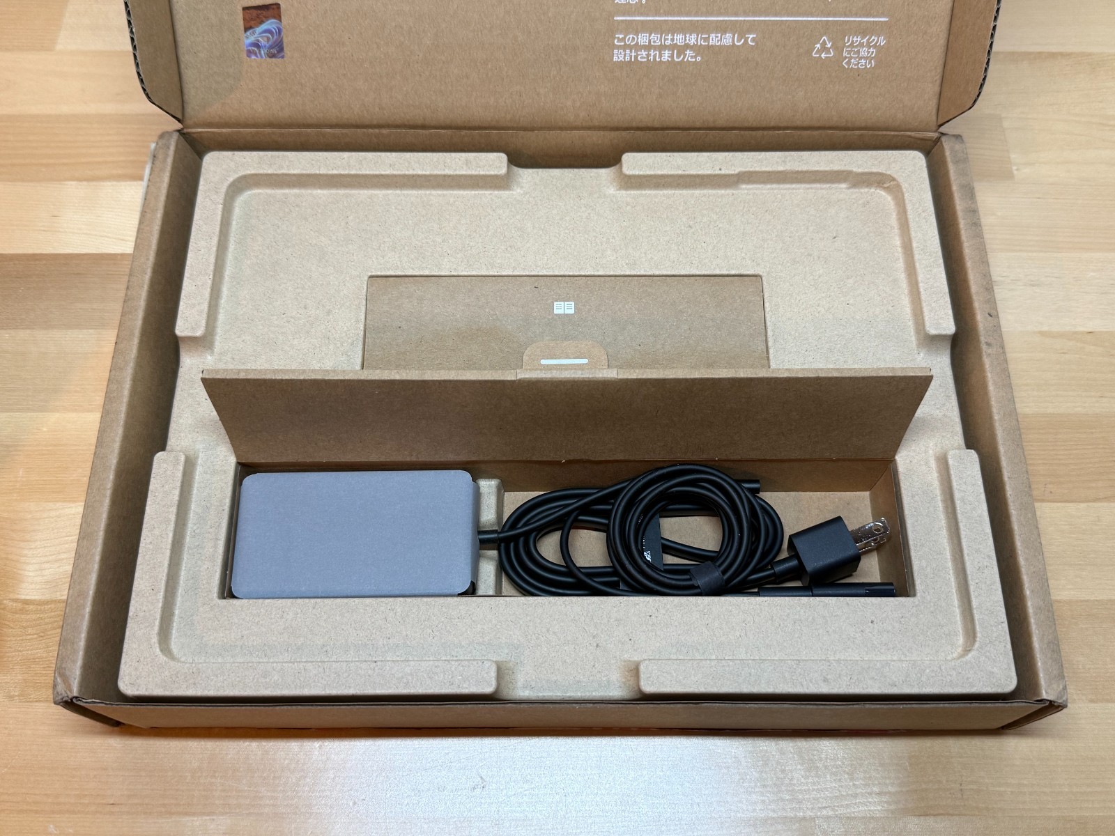 Microsoft Surface Pro 11 13″ OLED Ultra 7 266V 16GB 512GB Platinum EP2-20247