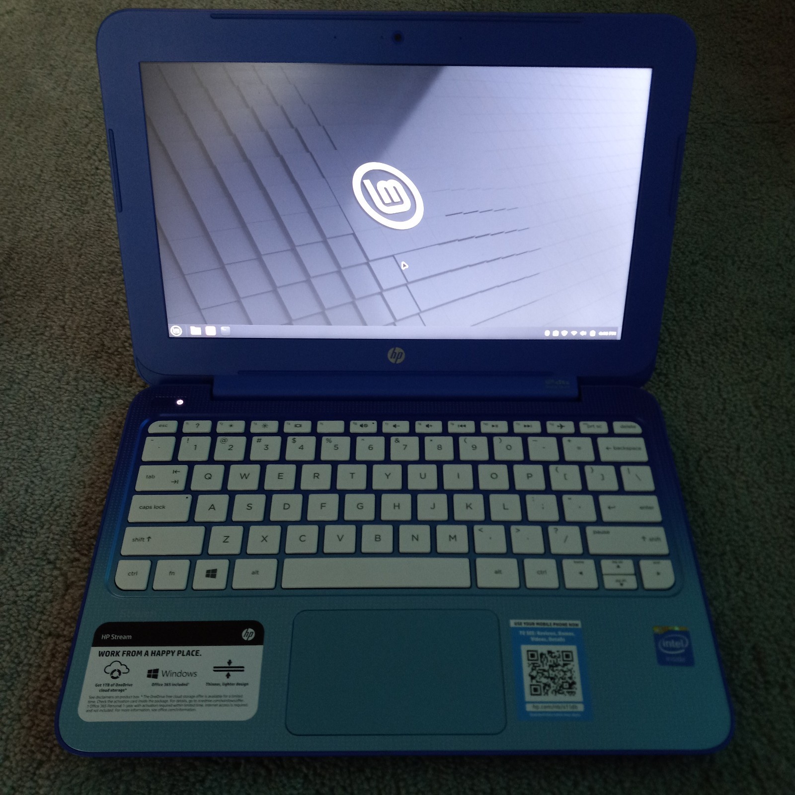HP Stream 11-D010WM N2840 Intel Celeron 2GB Ram 32GB eMMC Linux Mint