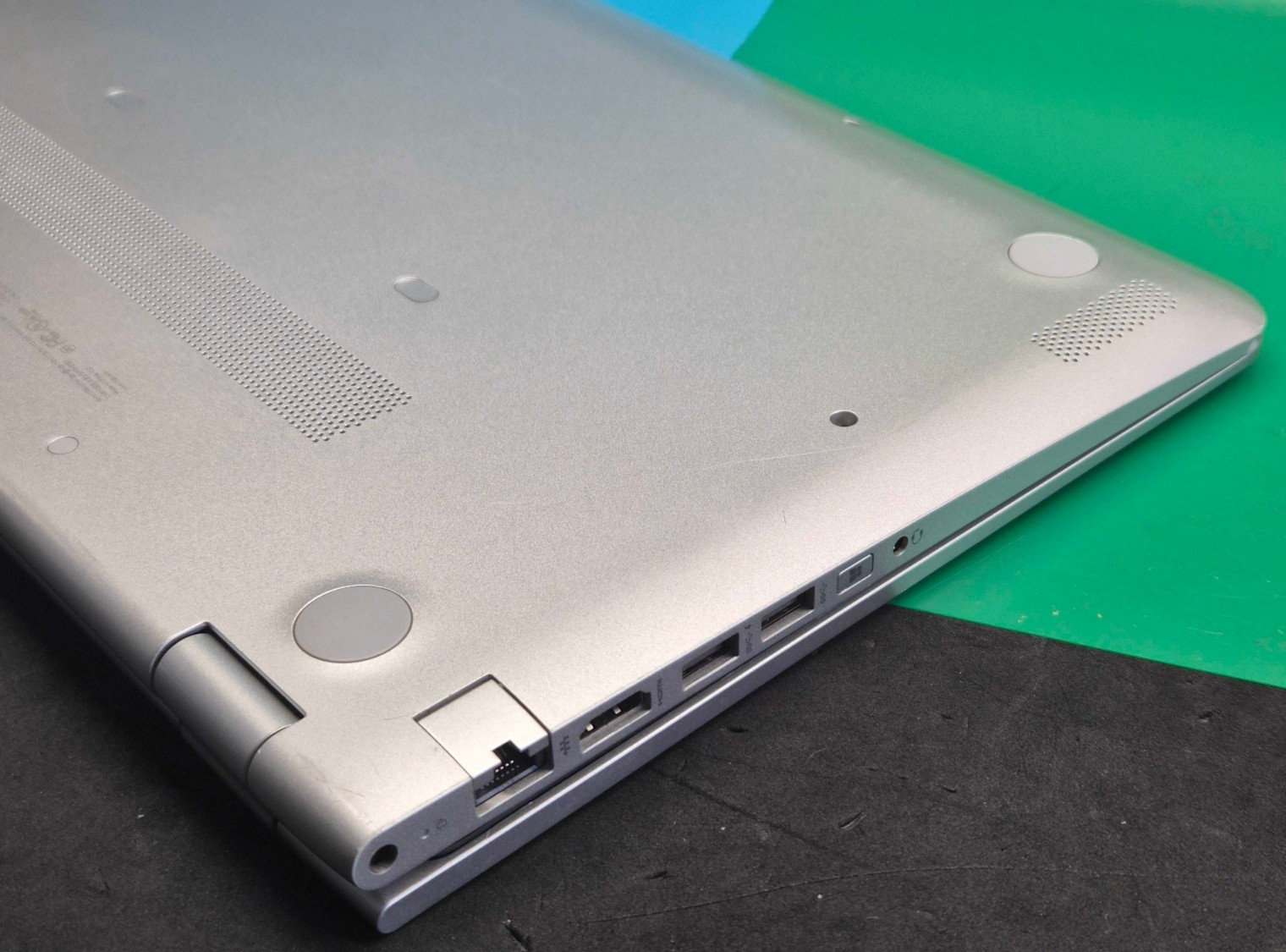 HP Envy X360 M6-W103dx i5-6200U 8GB RAM 1TB HDD Touchscreen Windows 10 – Grade B