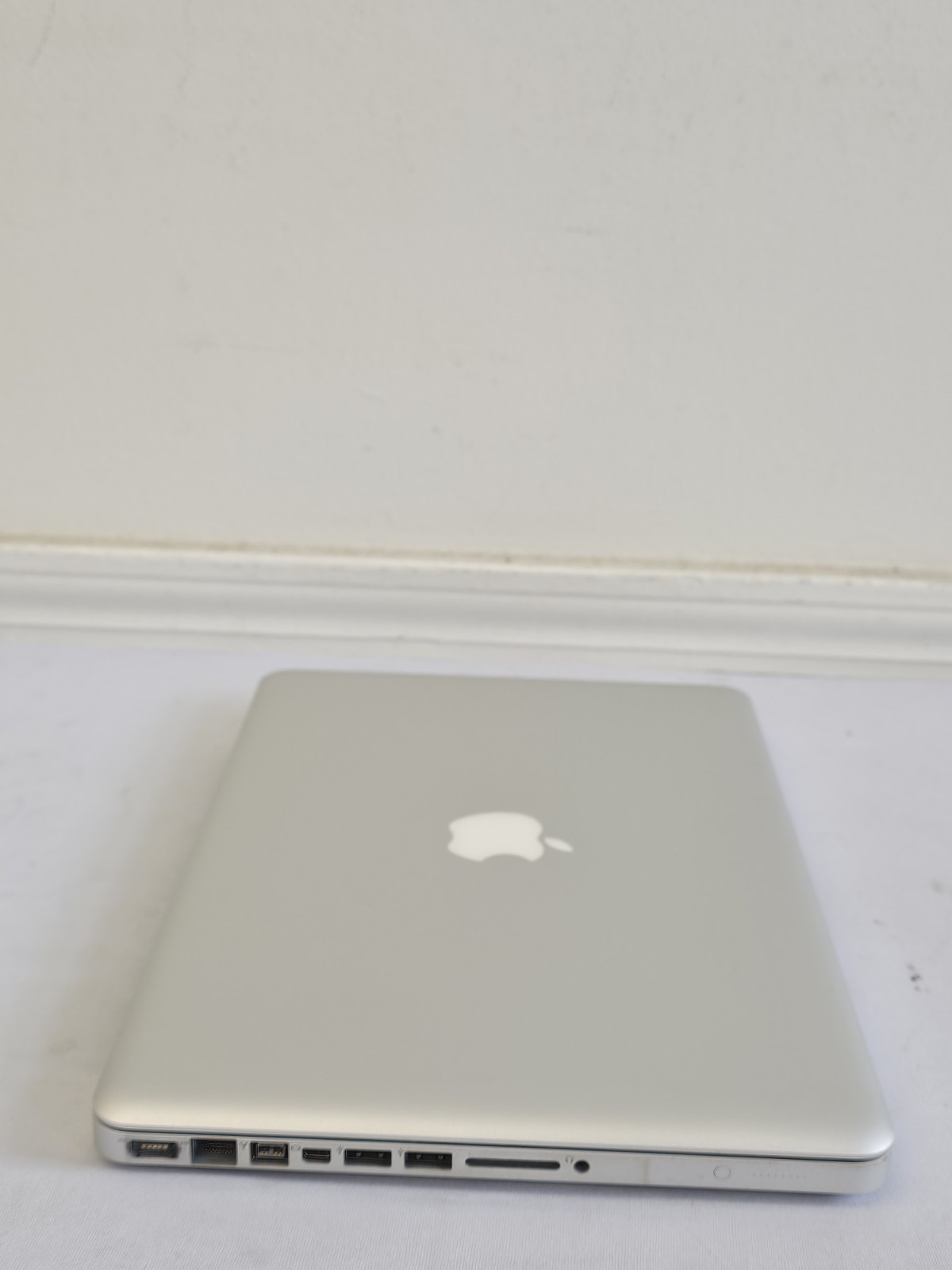 Apple MacBook A1278 Laptop – Intel Duo P8600 – 4GB RAM – BAD BATT – Parts – READ