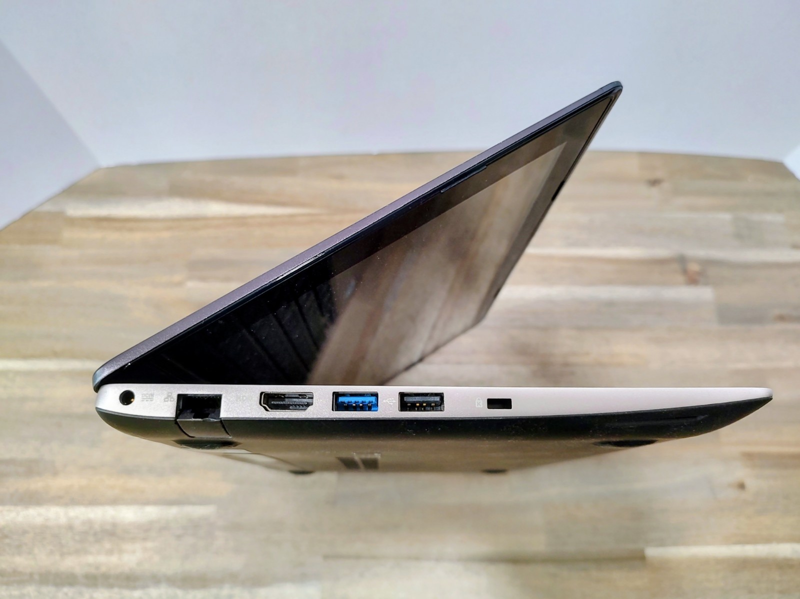 ASUS NoteBook Laptop 11.6″ Computer X202E 500GB Intel Pentium Touchscreen Win 10