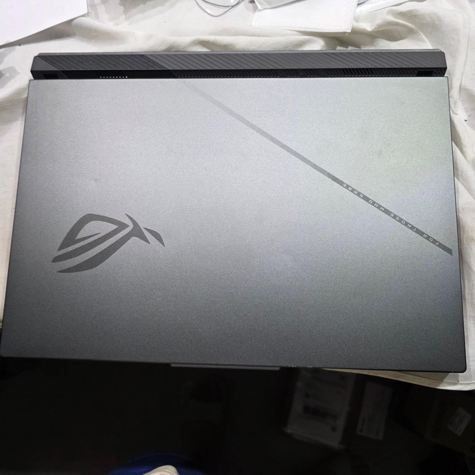 ASUS ROG Strix G16 FHD+ 165Hz Ryzen 9 8940HX 32GB 1TB RTX 5070Ti 140W 12GB WNTY