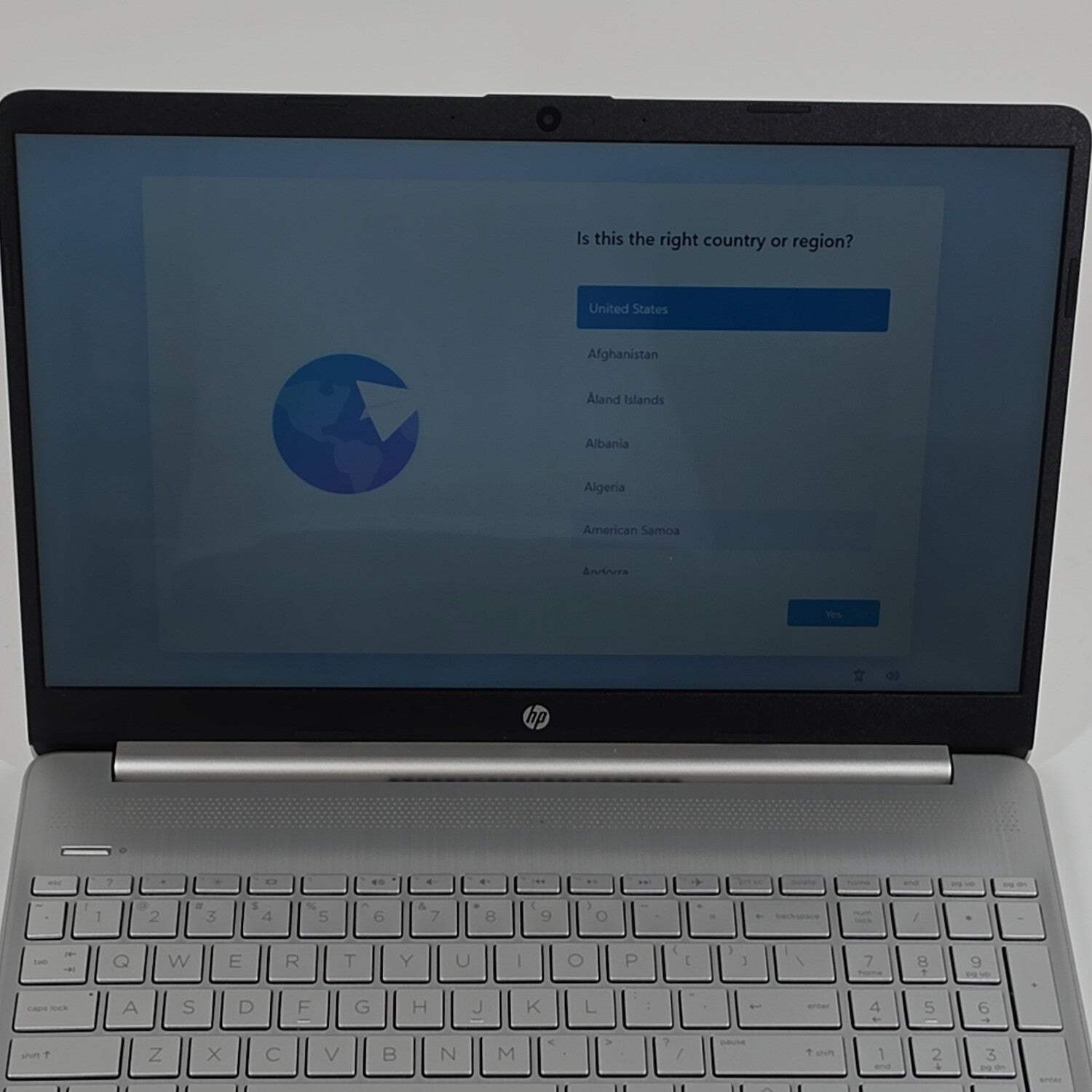 HP Laptop 15-DW 15.6″ i3-1115G4 3.0GHz 8GB RAM 250GB SSD