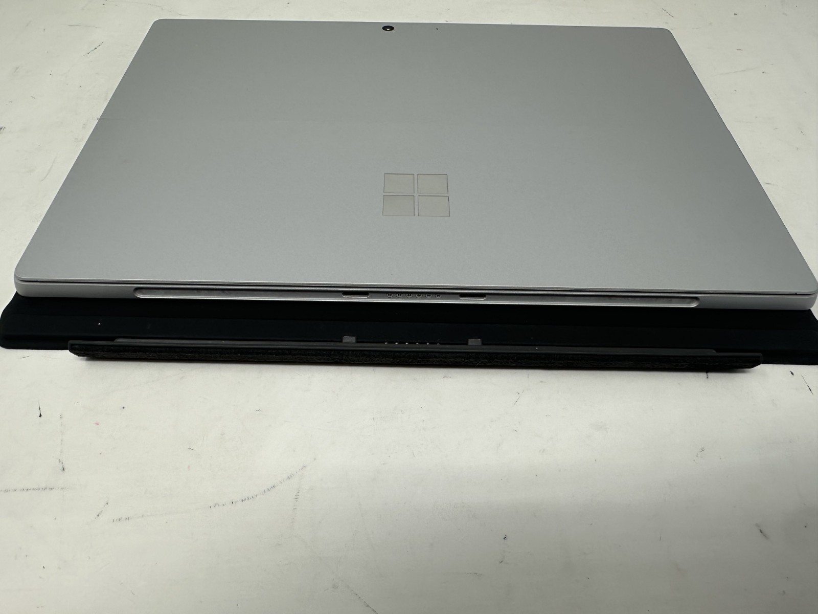 Microsoft Surface Pro 7+ 1960 128GB SSD, Intel Core i5 11th Gen, 8GB RAM
