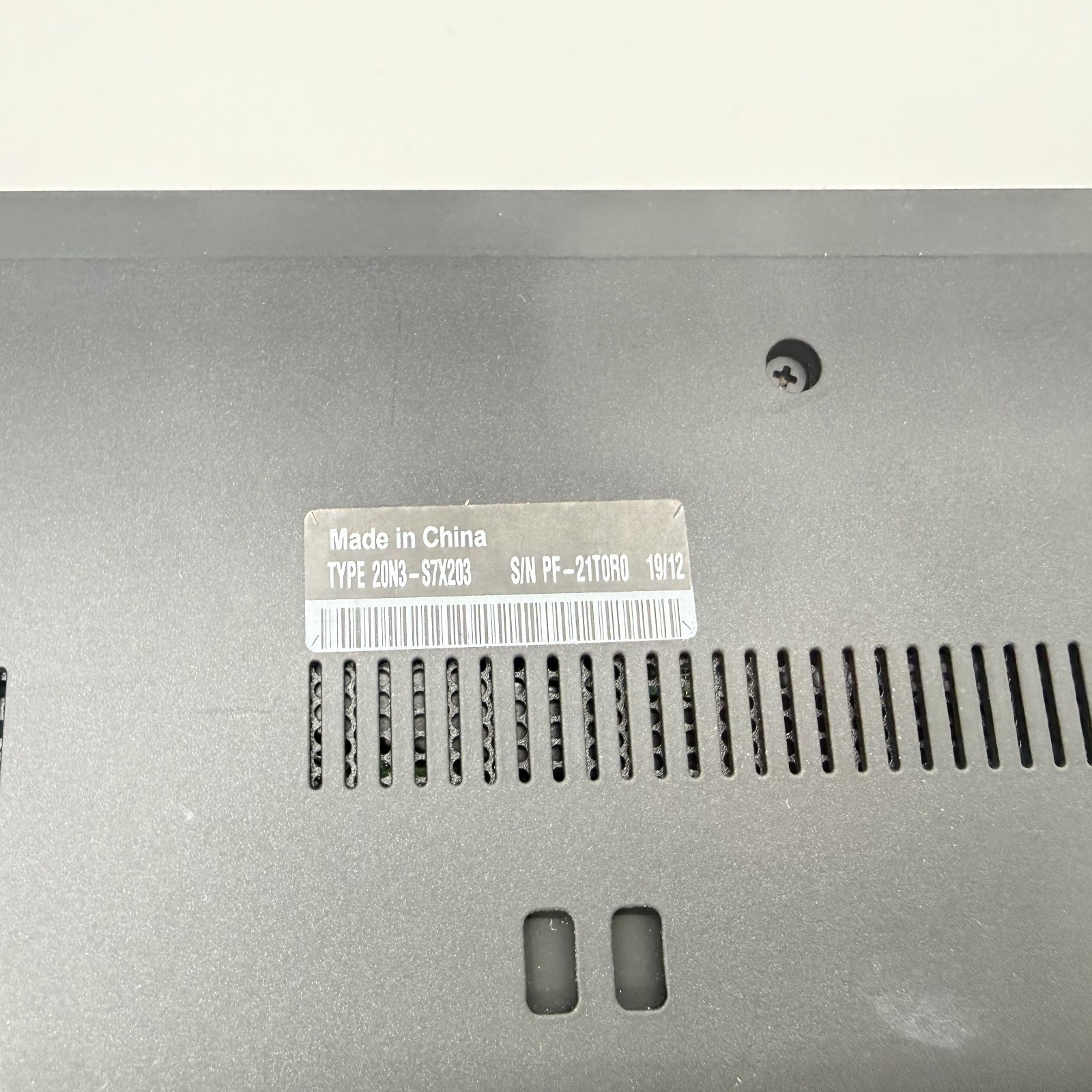 Lenovo ThinkPad T490 14″ Laptop i5-8365U 16GB RAM 500GB SSD Windows 11 (PC-006)