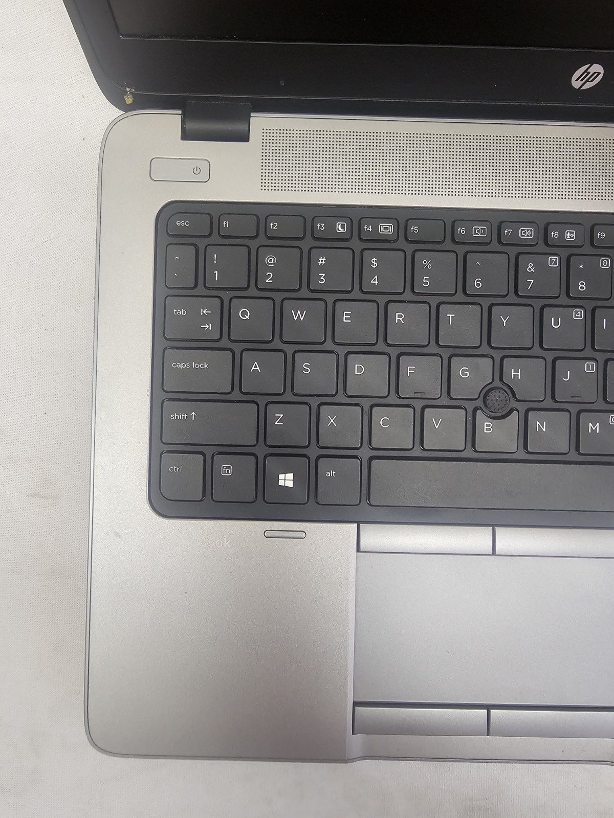 HP EliteBook 840 Laptop – Intel i3 – 8GB RAM – WON’T POWER ON – READ DESCRIPTION