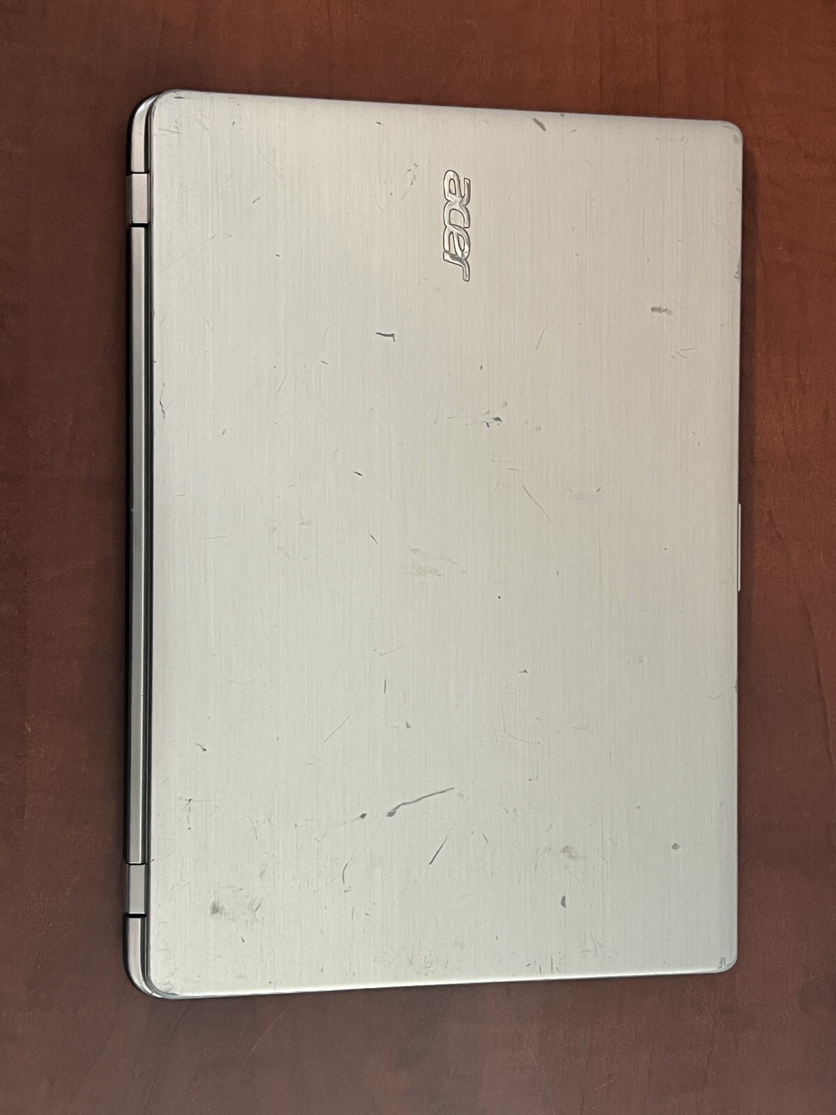 Acer Aspire V5-122P-0857 15-inch Laptop Chill Silver Notebook 8302